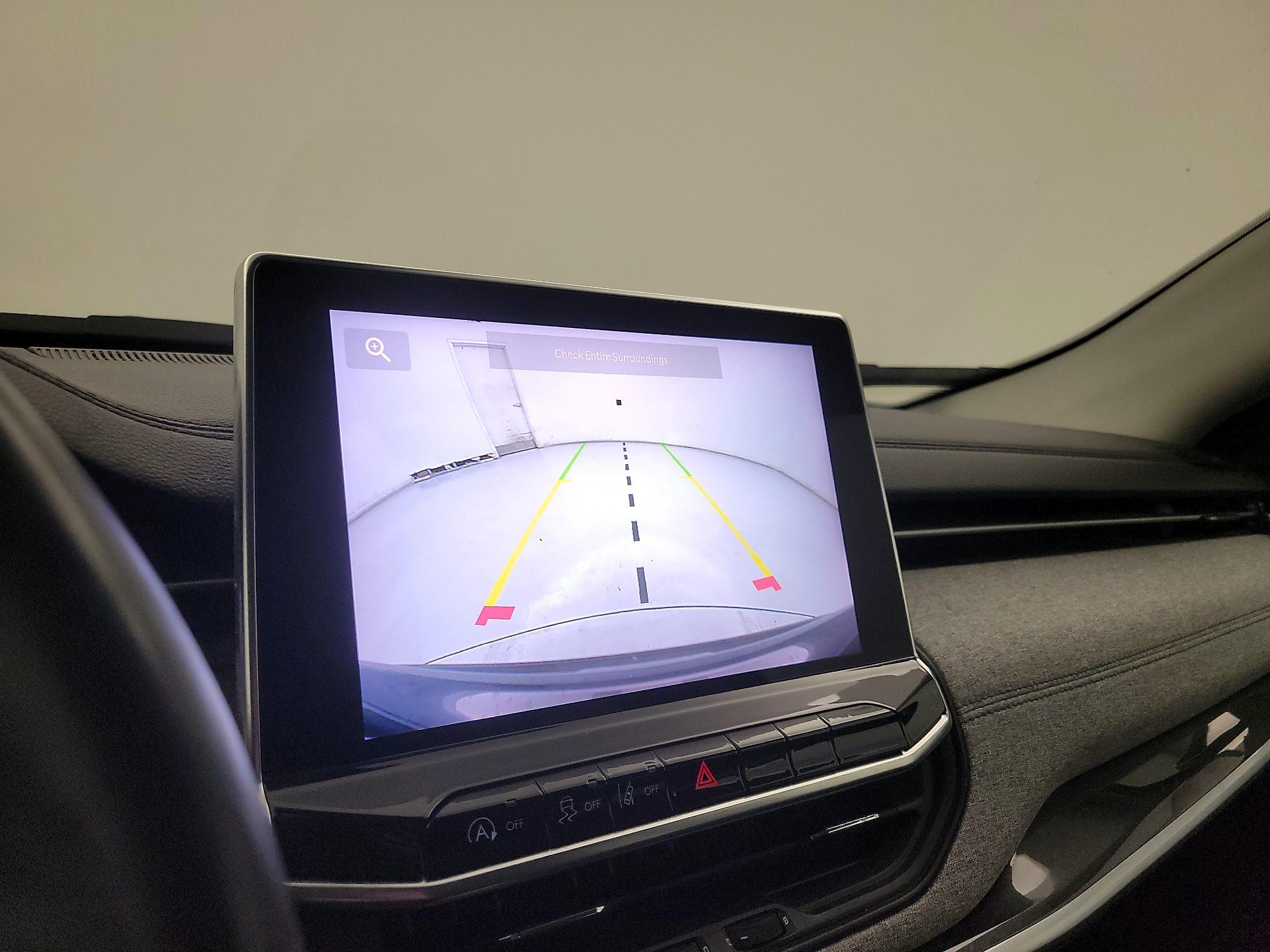 Thumbnail: 2022 Jeep Compass - 14