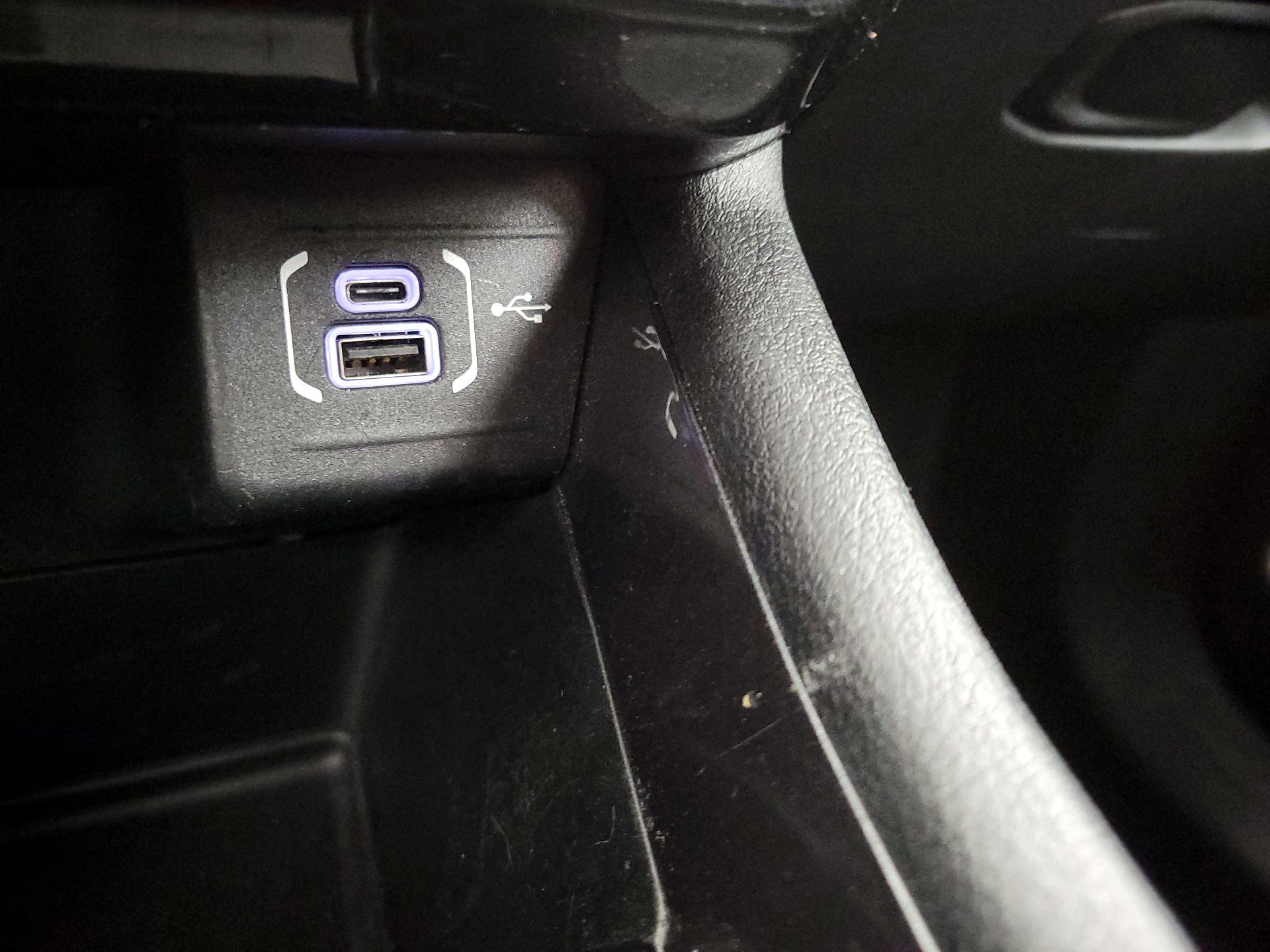 Thumbnail: 2022 Jeep Compass - 18