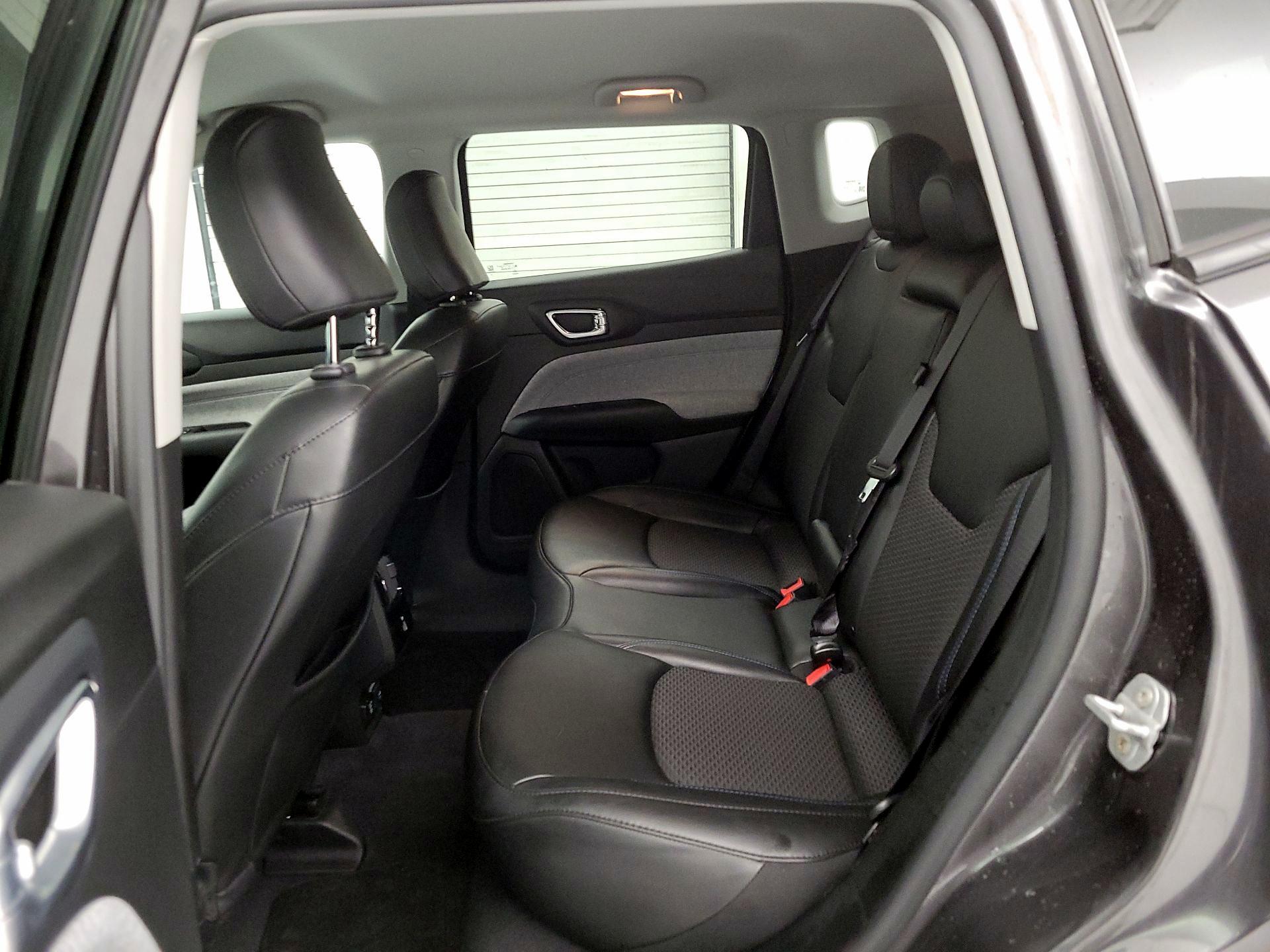 Thumbnail: 2022 Jeep Compass - 19