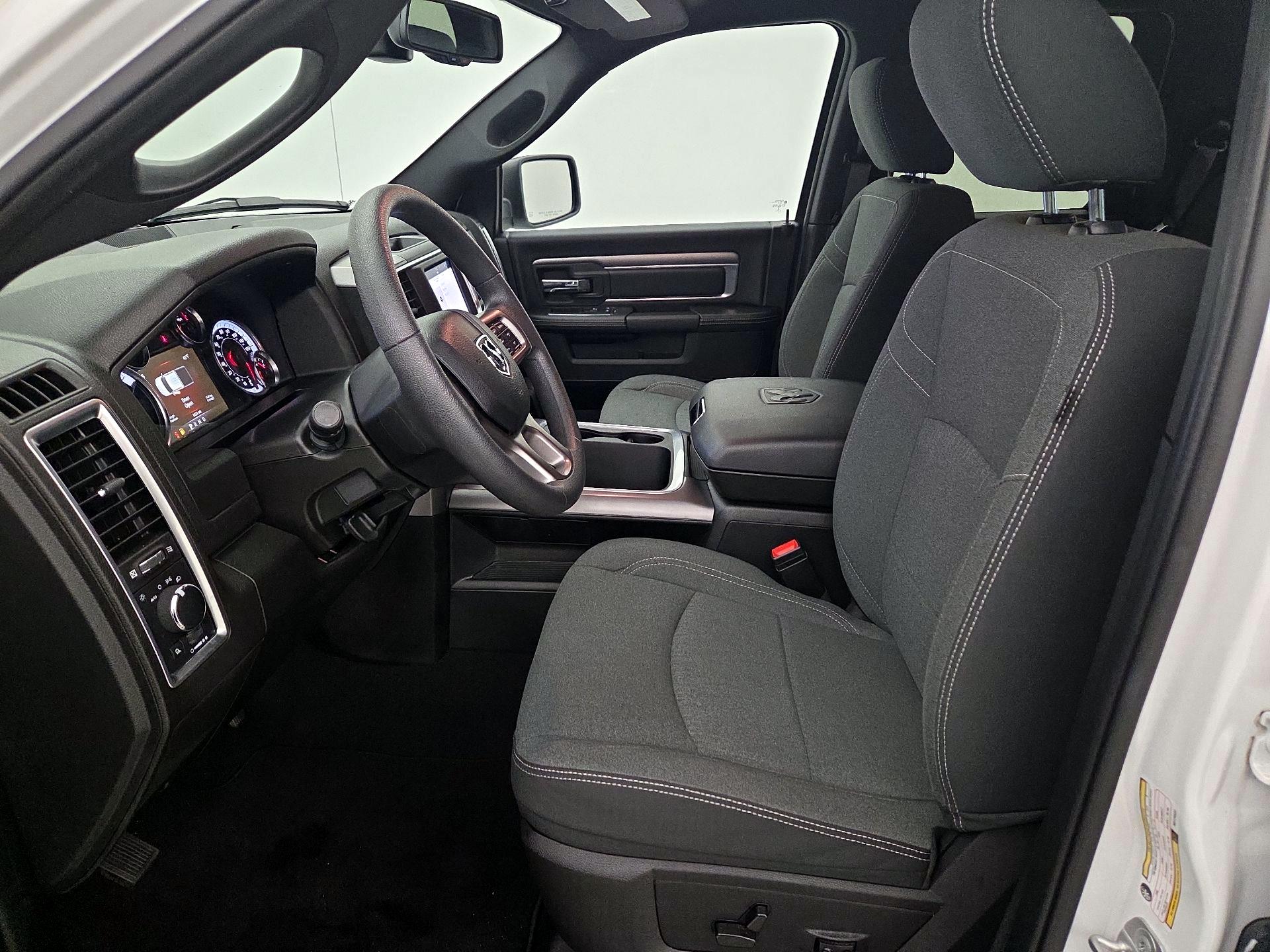 Thumbnail: 2022 RAM 1500 Classic - 11