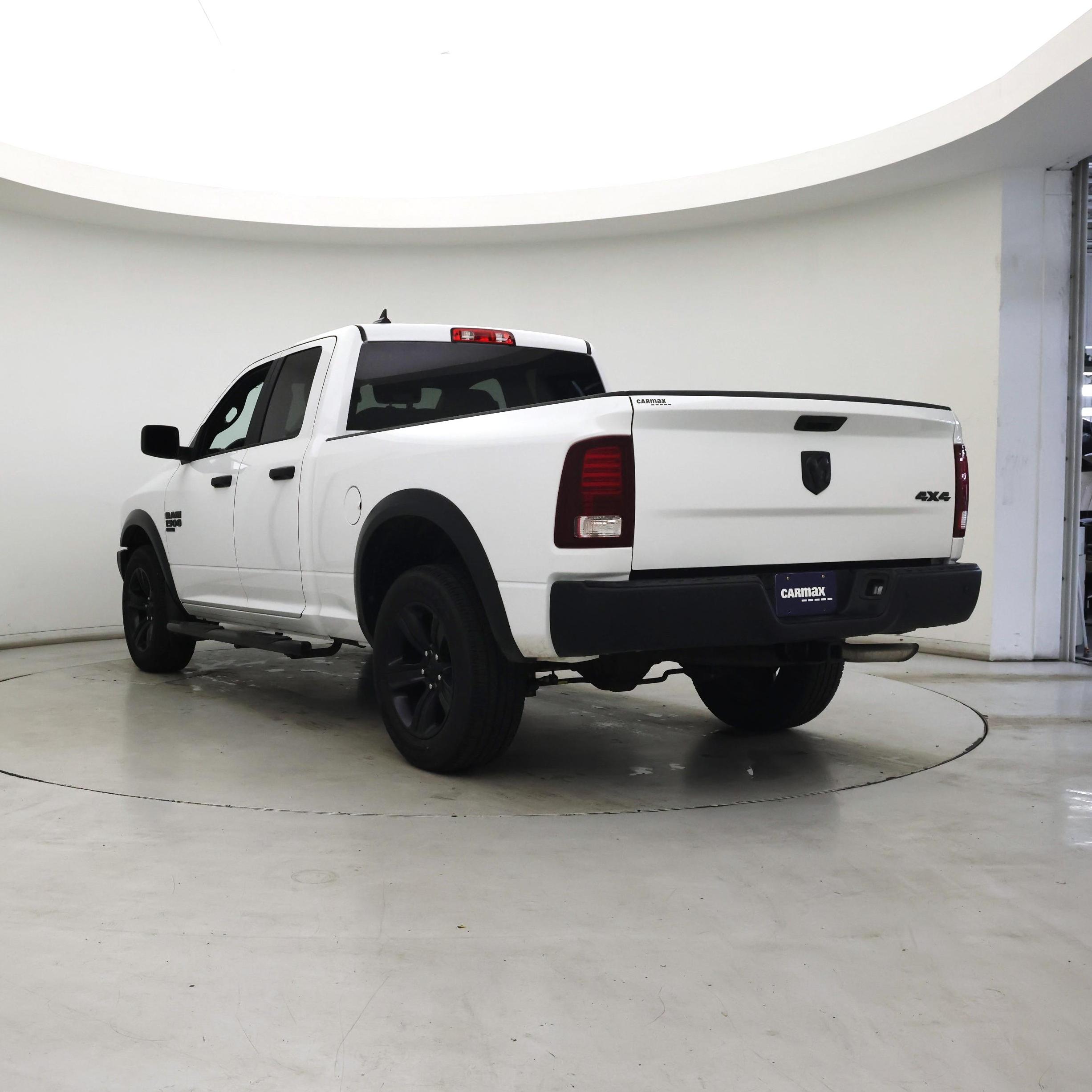 Thumbnail: 2022 RAM 1500 Classic - 2