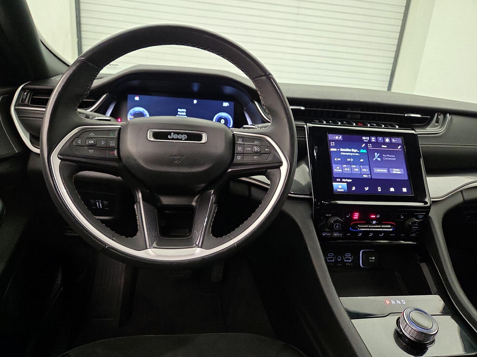 Thumbnail: 2023 Jeep Grand Cherokee L - 10