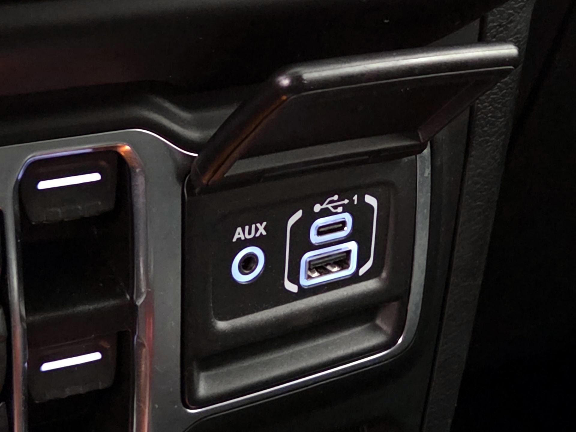 Thumbnail: 2022 Jeep Gladiator - 18