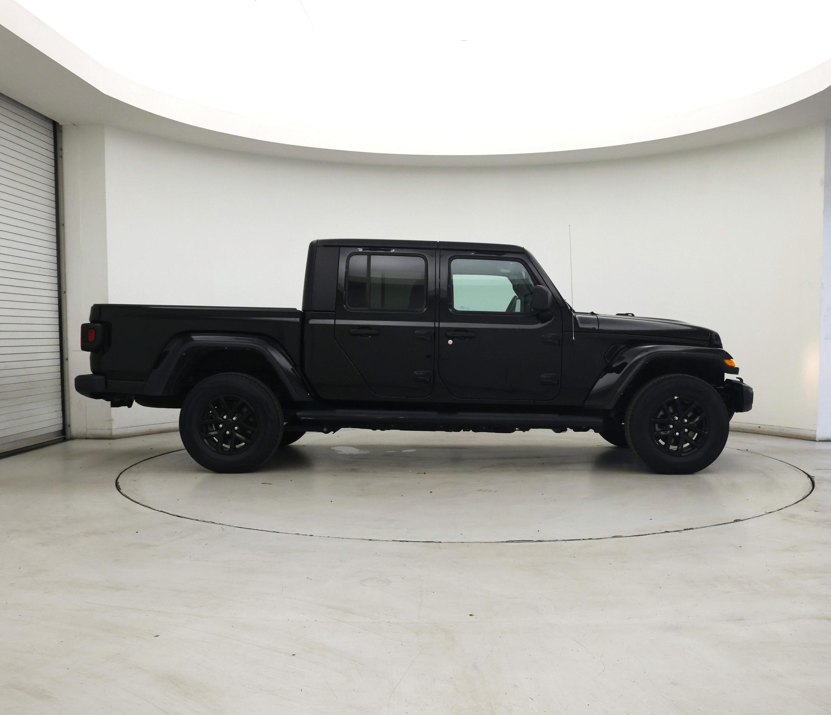 Thumbnail: 2022 Jeep Gladiator - 7