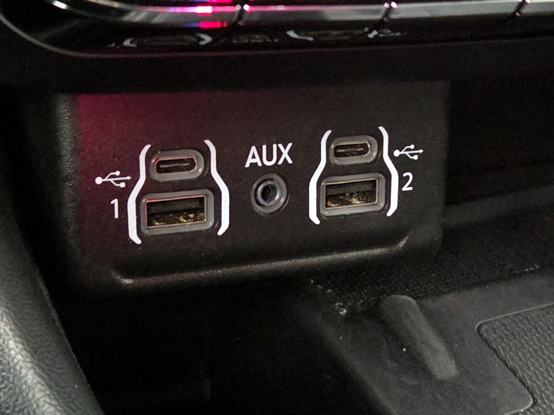 Thumbnail: 2022 Dodge Durango - 19