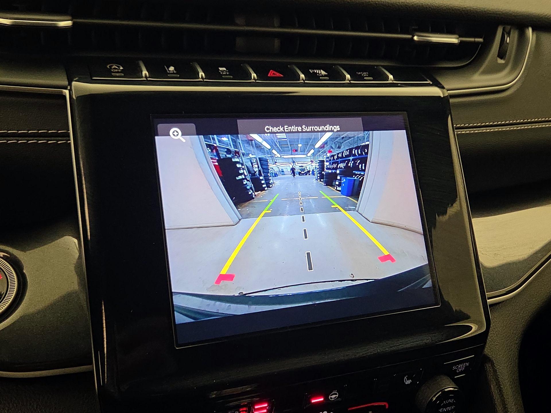 Thumbnail: 2022 Jeep Grand Cherokee - 14