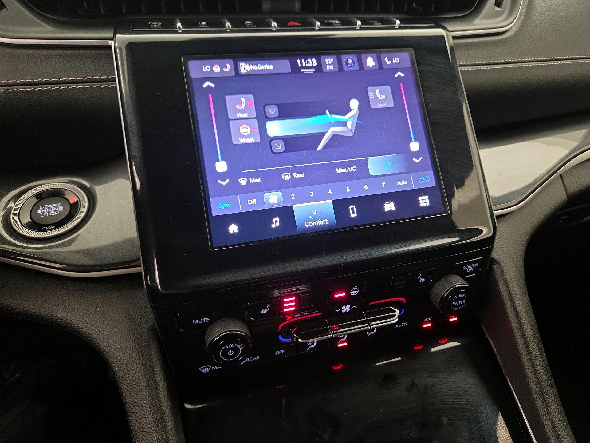 Thumbnail: 2022 Jeep Grand Cherokee - 16