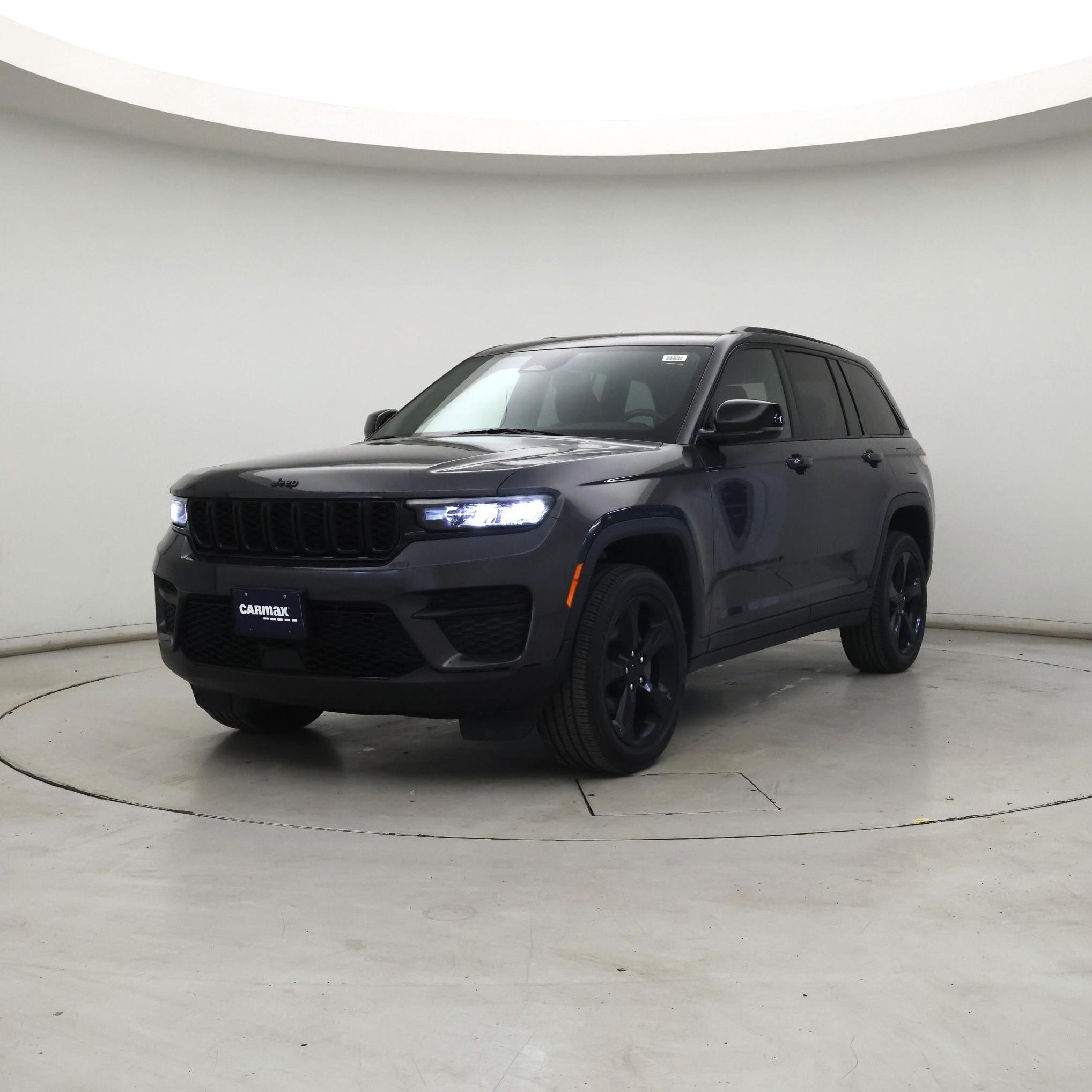 Thumbnail: 2022 Jeep Grand Cherokee - 4