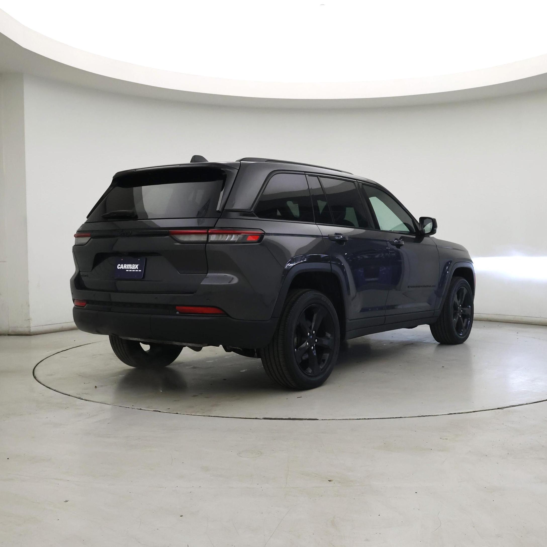 Thumbnail: 2022 Jeep Grand Cherokee - 8