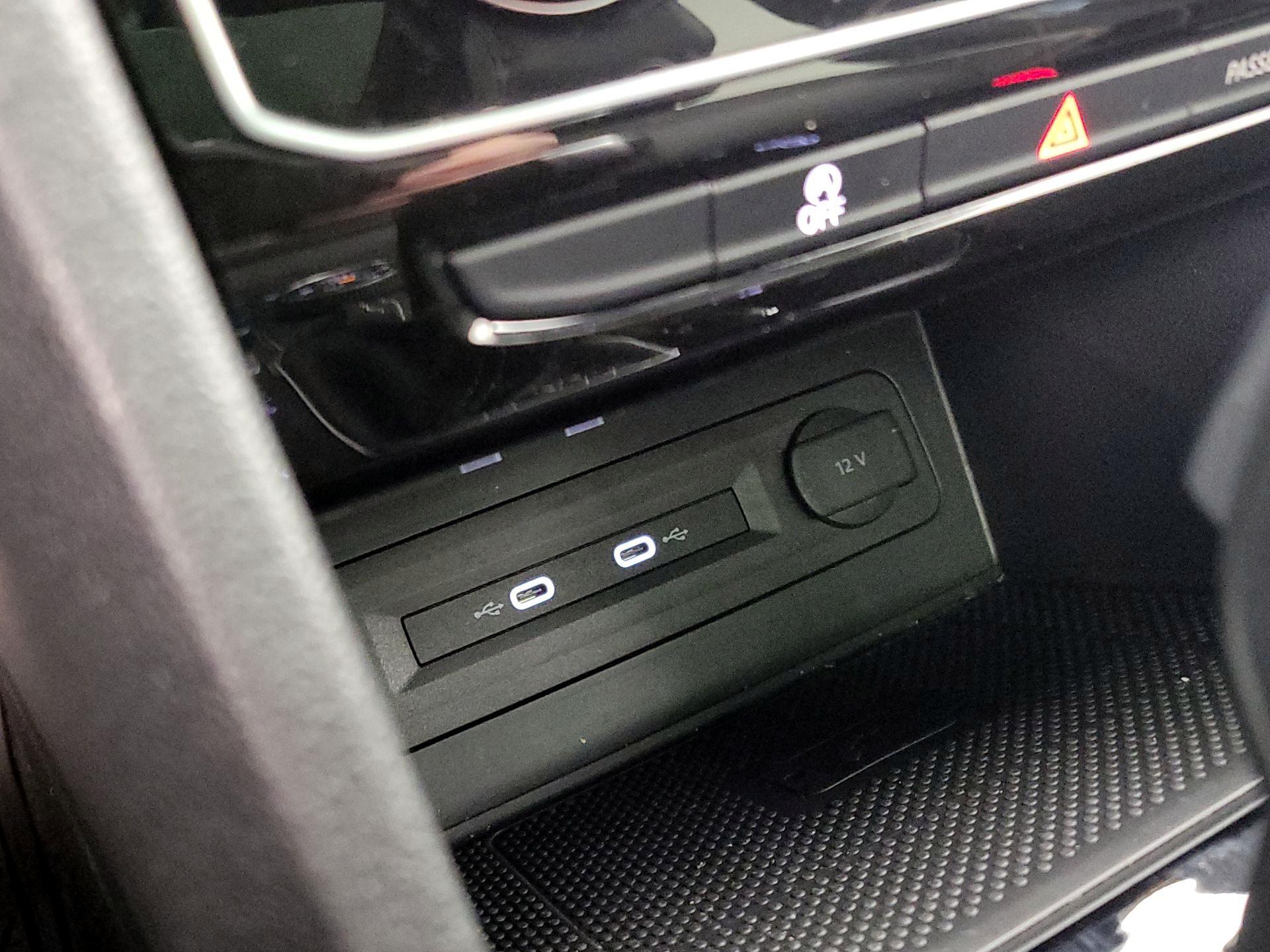 Thumbnail: 2023 Volkswagen Atlas - 19