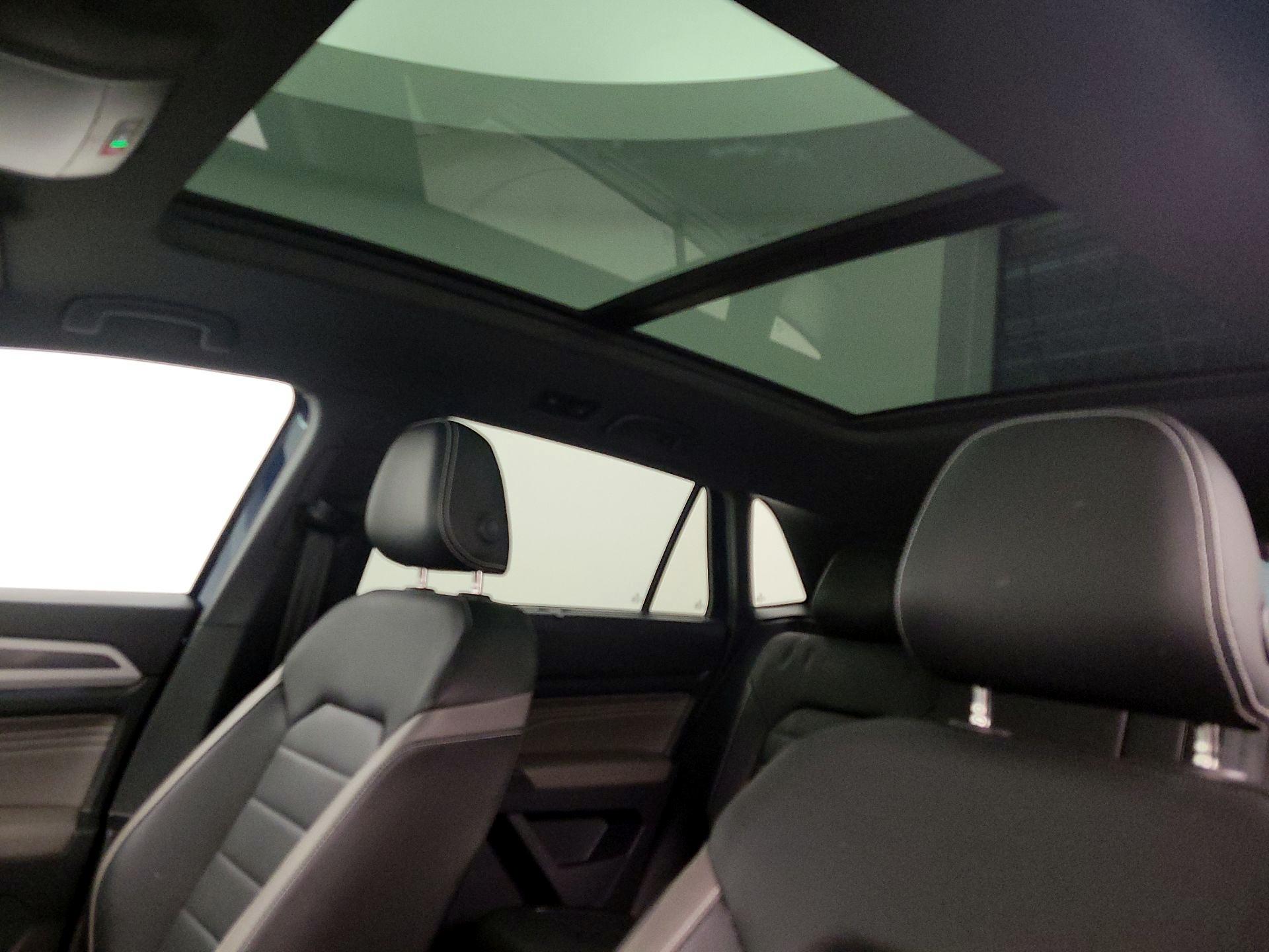 Thumbnail: 2023 Volkswagen Atlas - 20