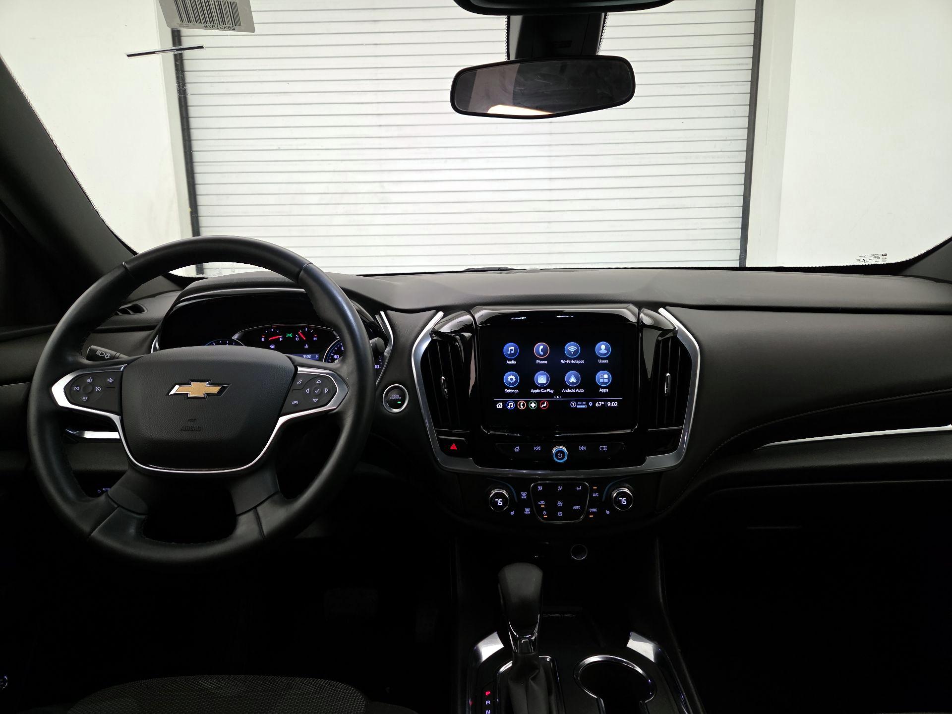 Thumbnail: 2023 Chevrolet Traverse - 9