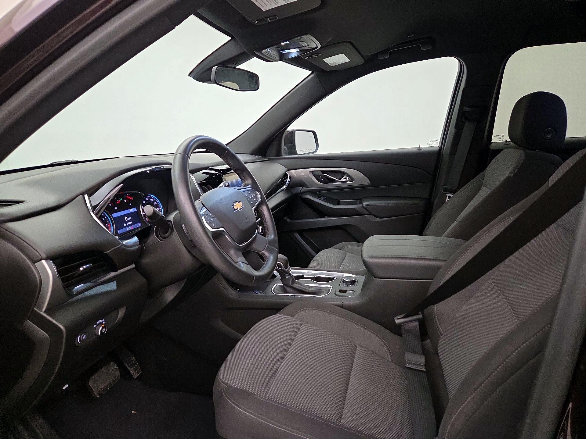 Thumbnail: 2023 Chevrolet Traverse - 11