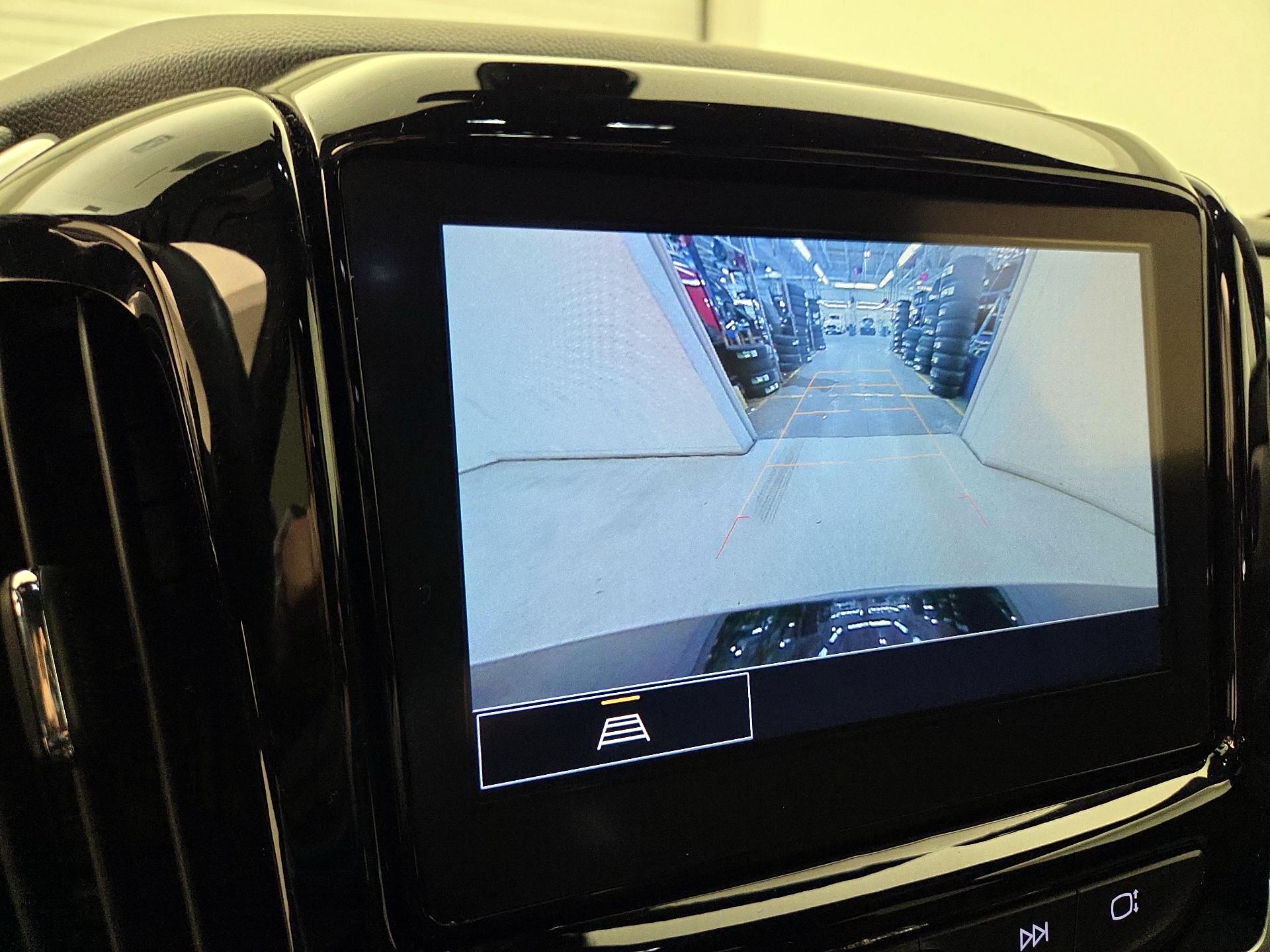 Thumbnail: 2023 Chevrolet Traverse - 13