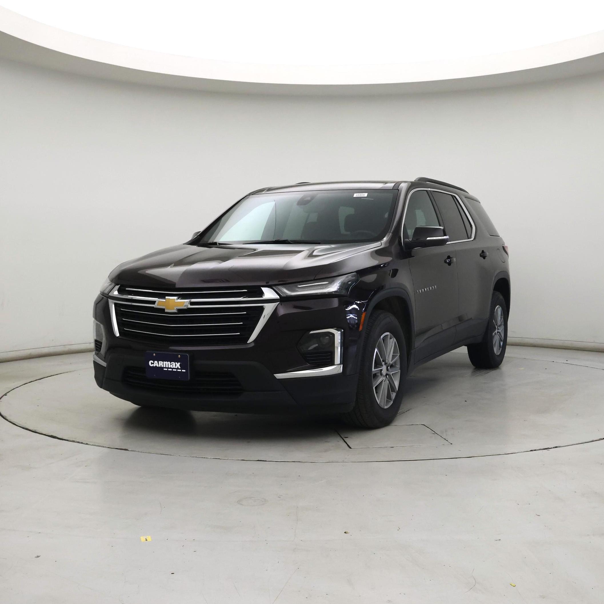 Thumbnail: 2023 Chevrolet Traverse - 4