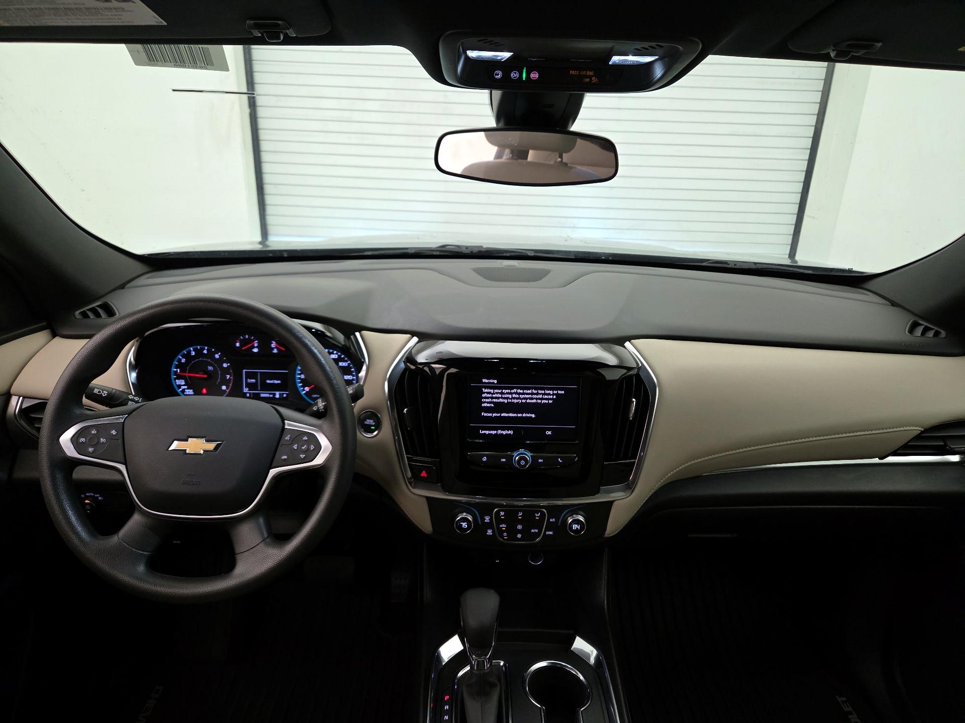 Thumbnail: 2023 Chevrolet Traverse - 9