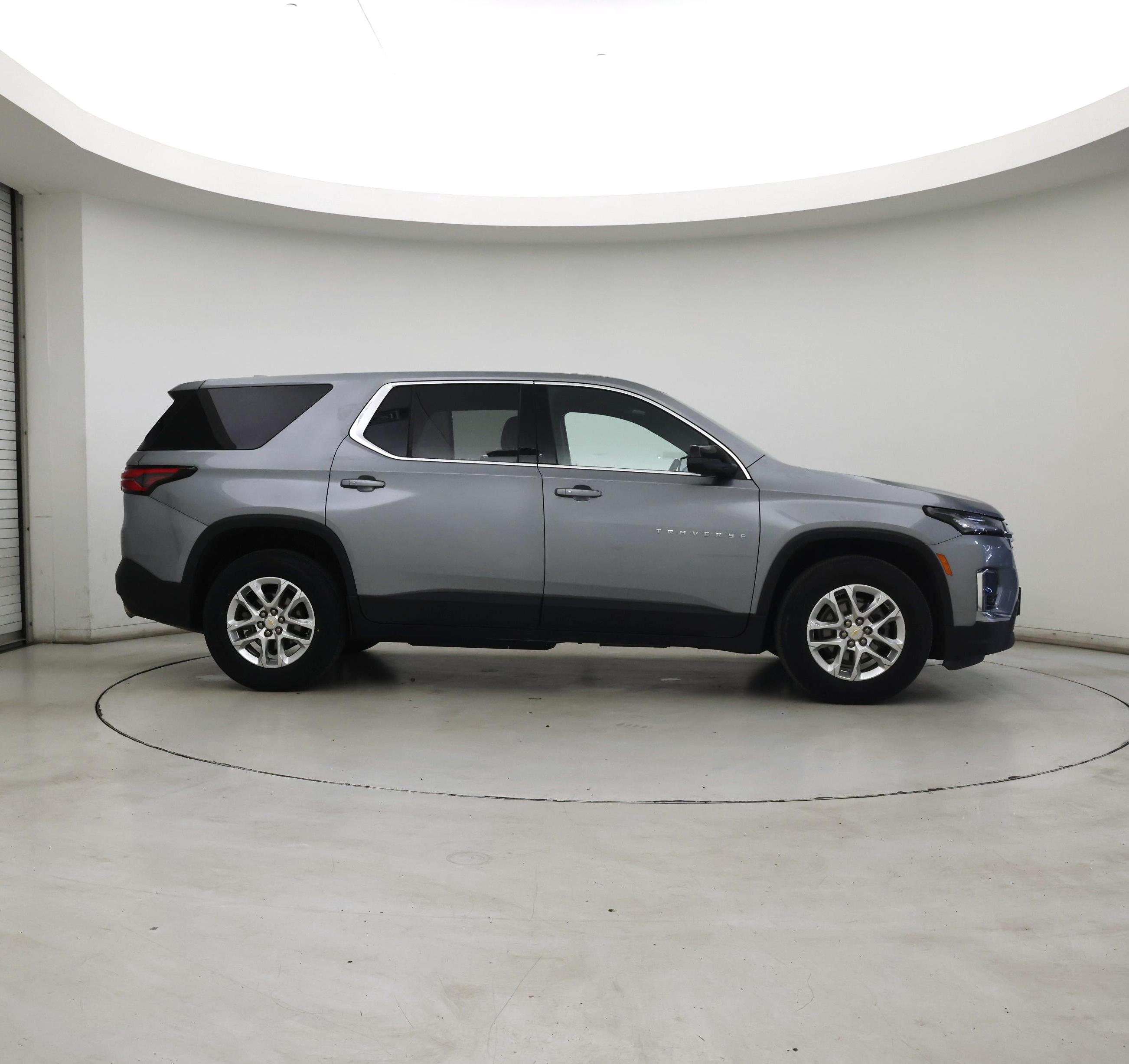 Thumbnail: 2023 Chevrolet Traverse - 7