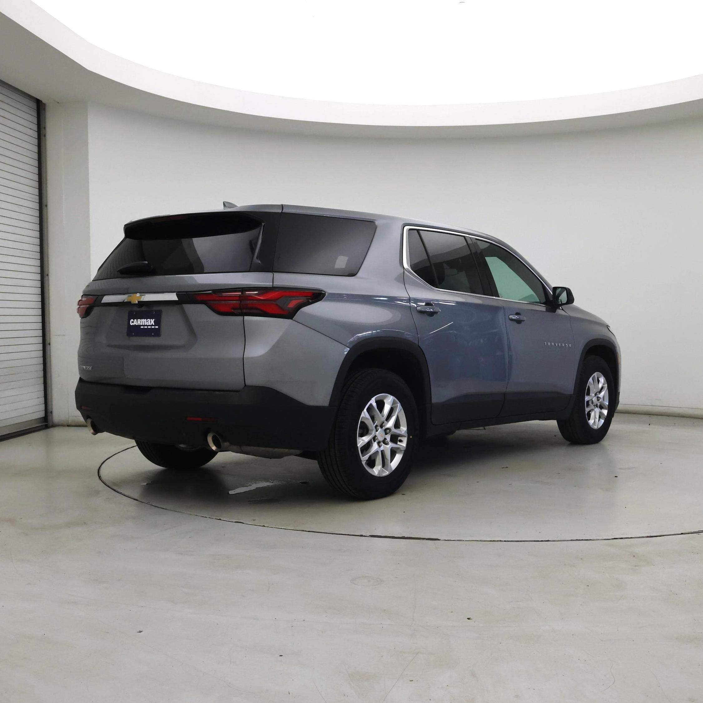 Thumbnail: 2023 Chevrolet Traverse - 8