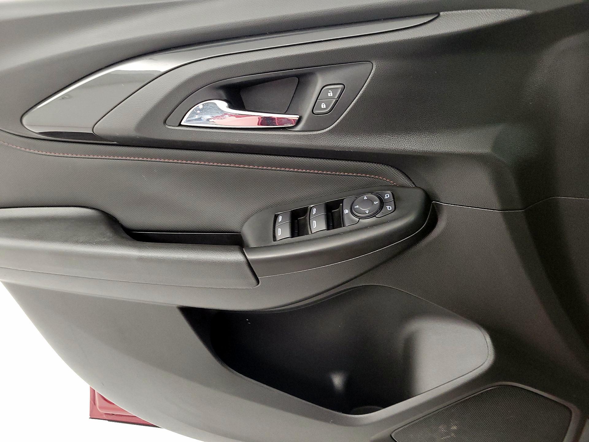 Thumbnail: 2021 Chevrolet TrailBlazer - 12