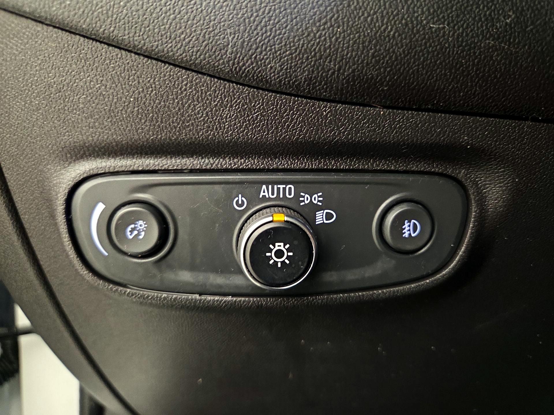 Thumbnail: 2021 Chevrolet Equinox - 13