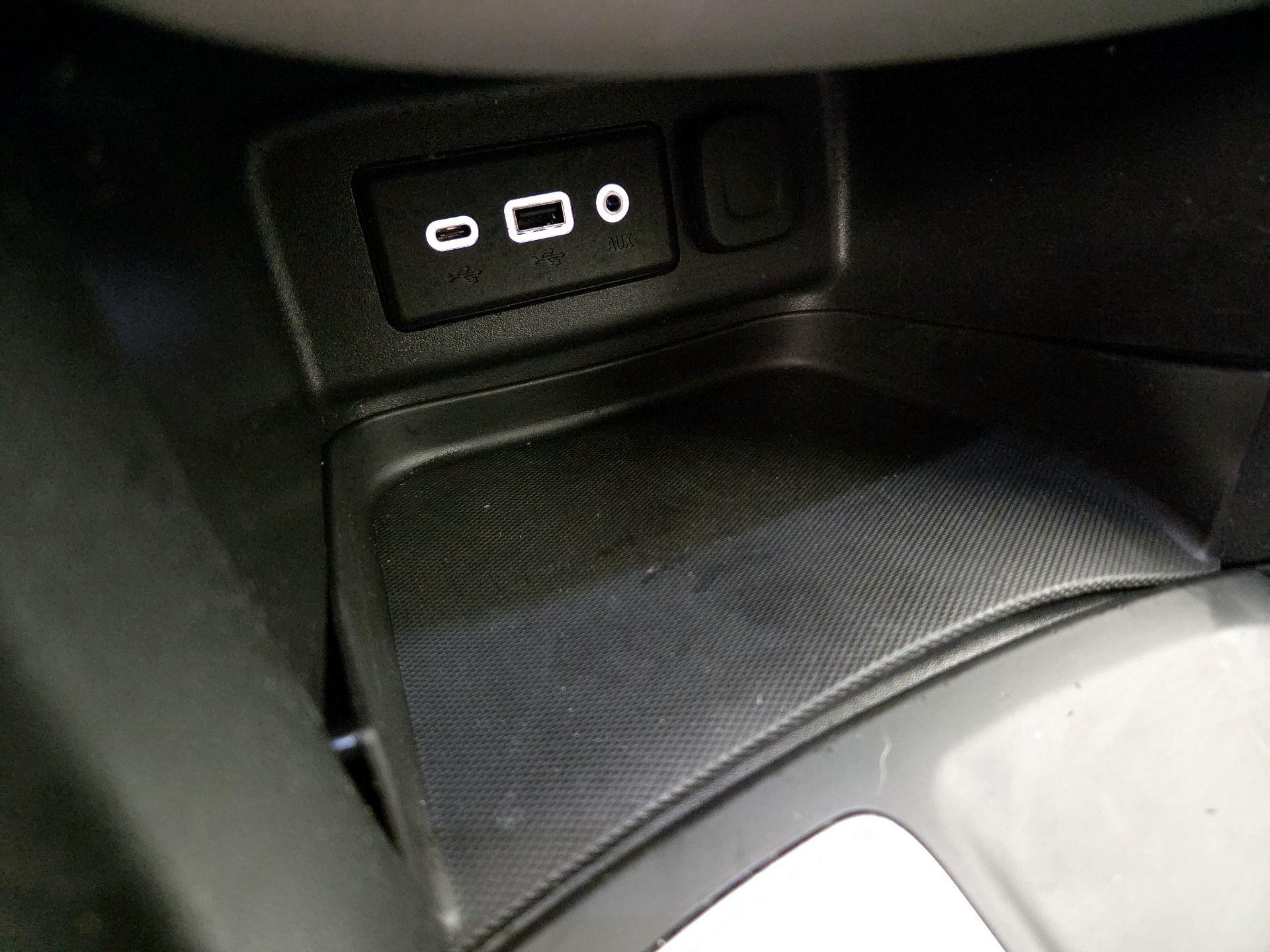 Thumbnail: 2021 Chevrolet Equinox - 18