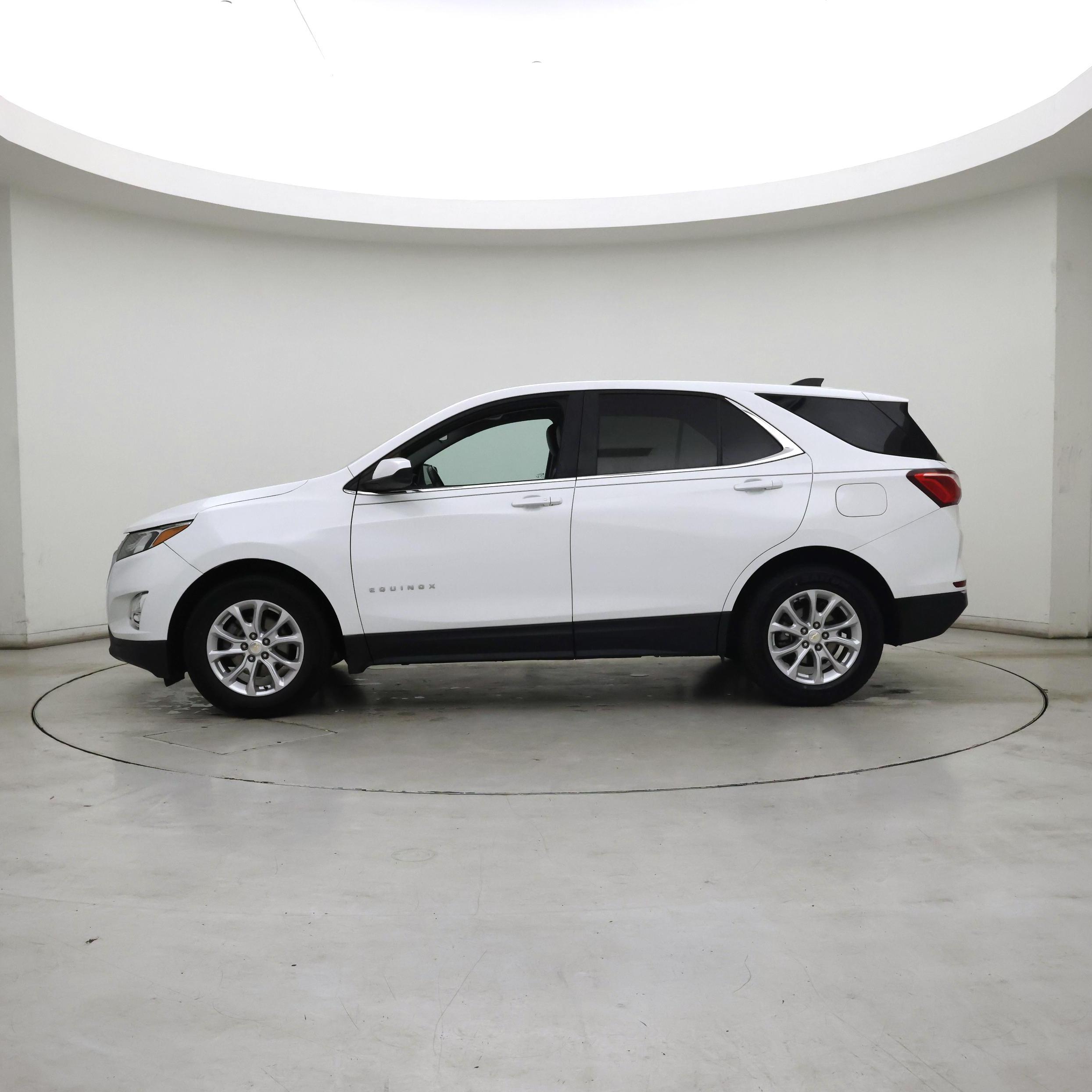 Thumbnail: 2021 Chevrolet Equinox - 3