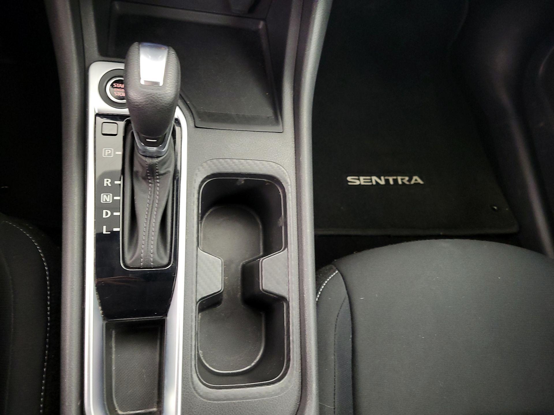 Thumbnail: 2023 Nissan Sentra - 17