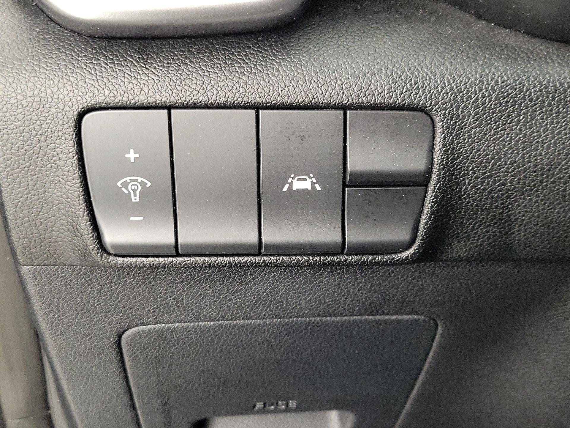 Thumbnail: 2022 Kia Sportage - 13