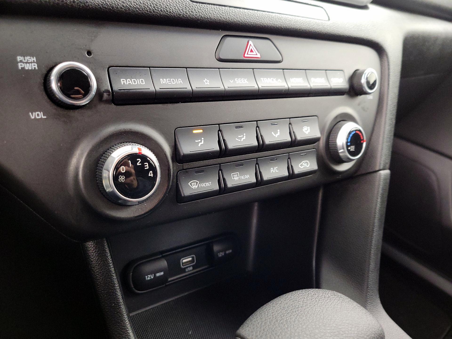 Thumbnail: 2022 Kia Sportage - 16