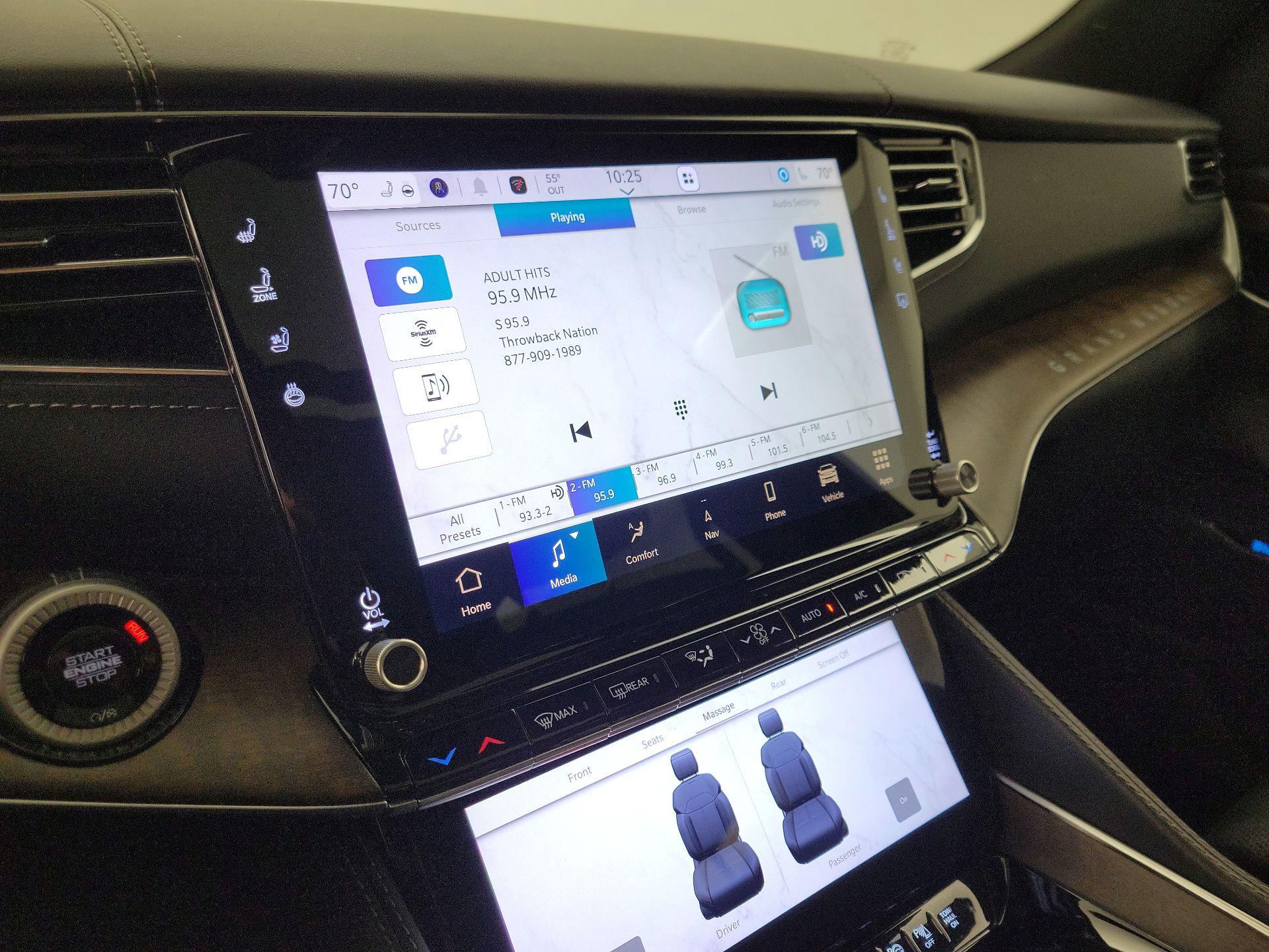 Thumbnail: 2024 Jeep Grand Wagoneer L - 16