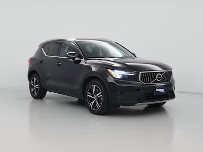 2023 Volvo XC40 B5 Plus Bright Theme