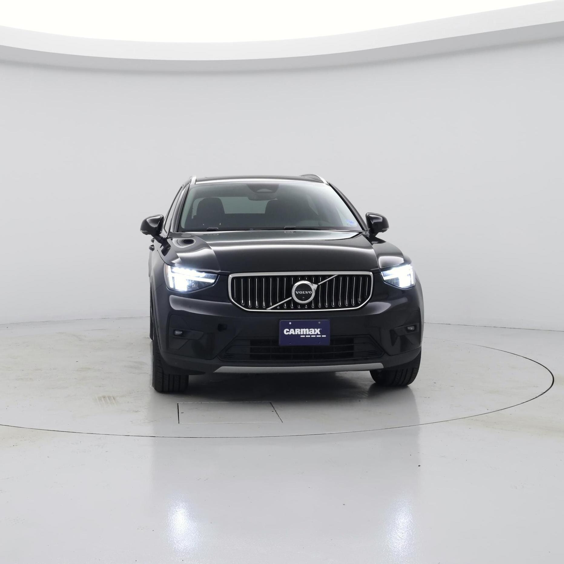 Thumbnail: 2023 Volvo XC40 - 5
