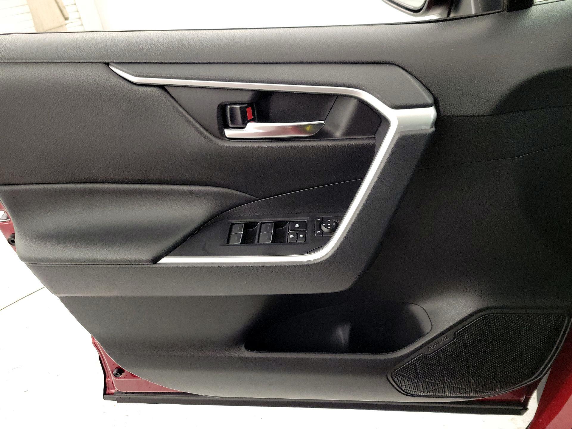 Thumbnail: 2024 Toyota RAV4 - 12