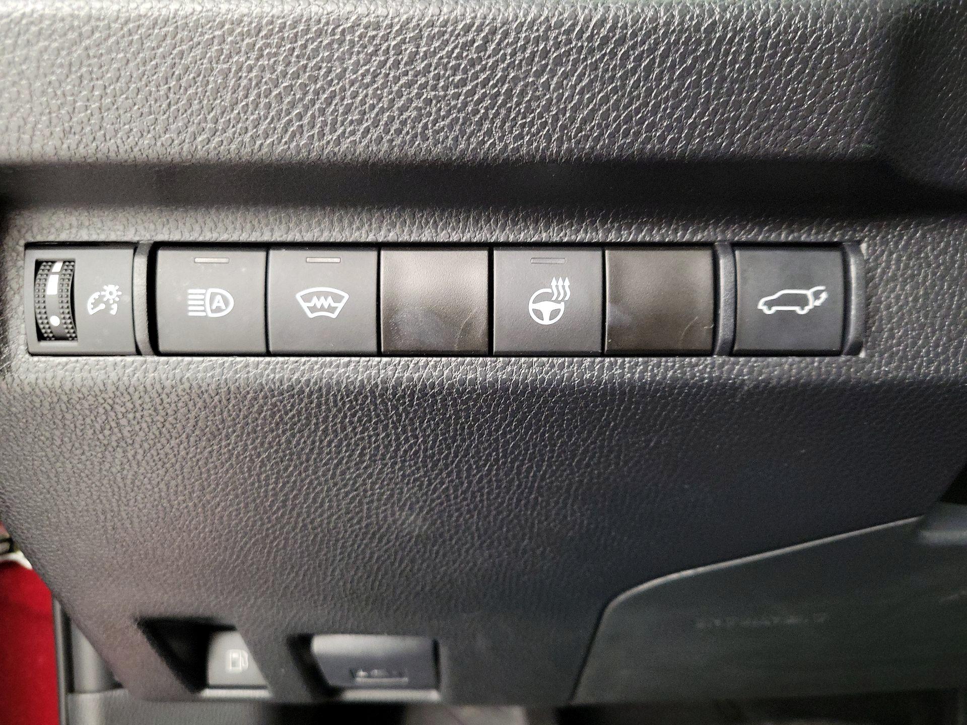 Thumbnail: 2024 Toyota RAV4 - 13