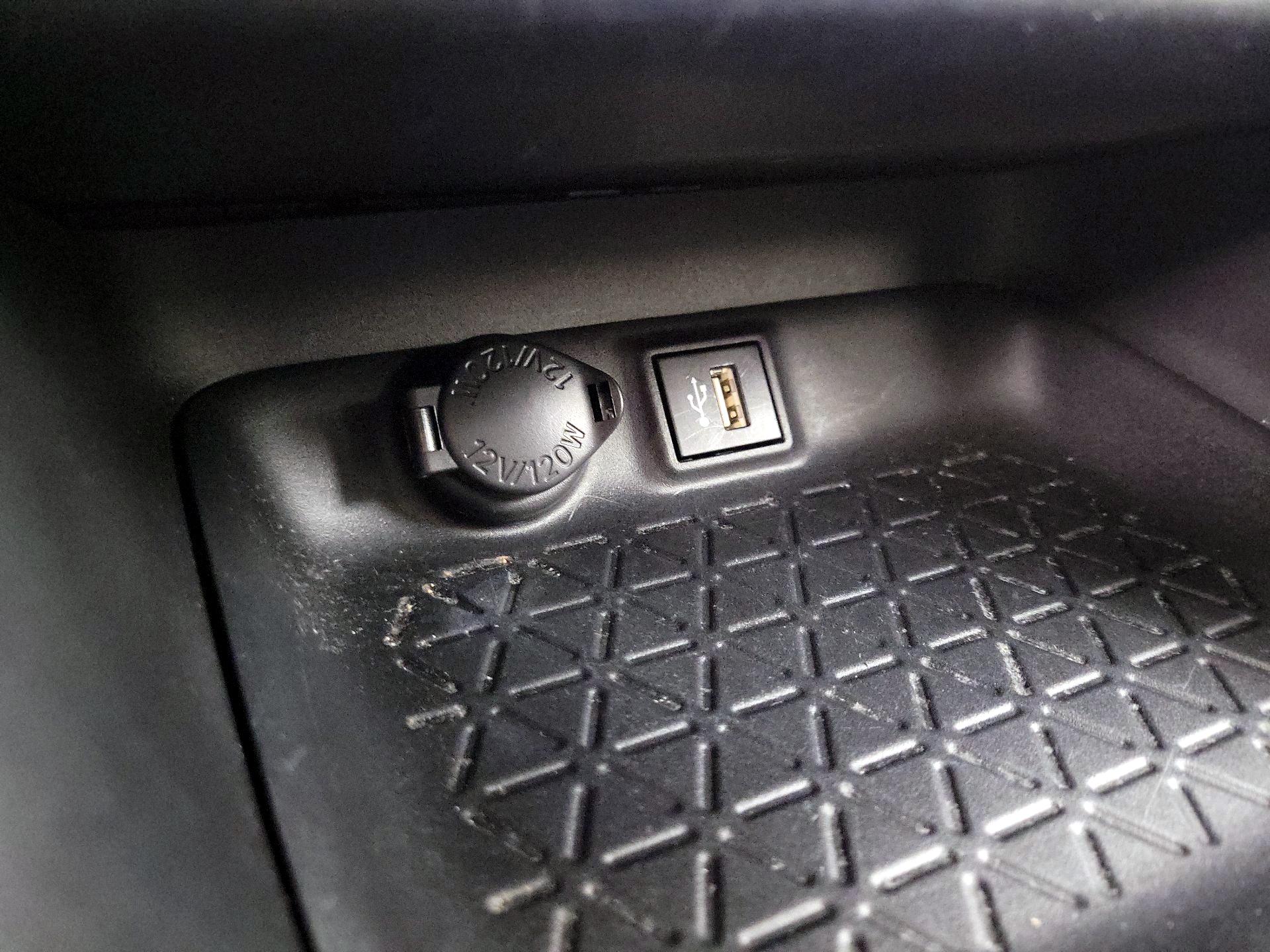 Thumbnail: 2024 Toyota RAV4 - 18