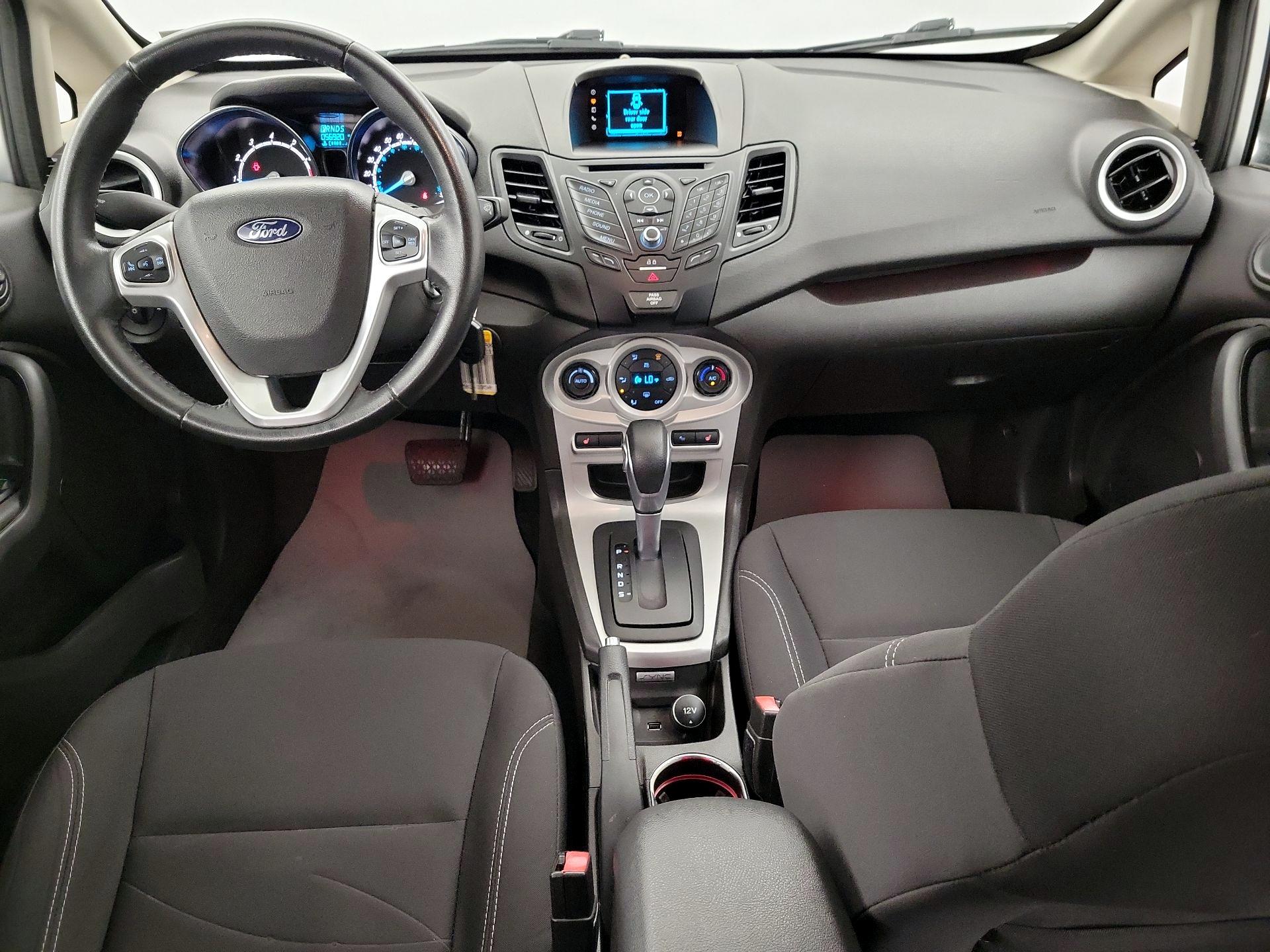 Thumbnail: 2015 Ford Fiesta - 9