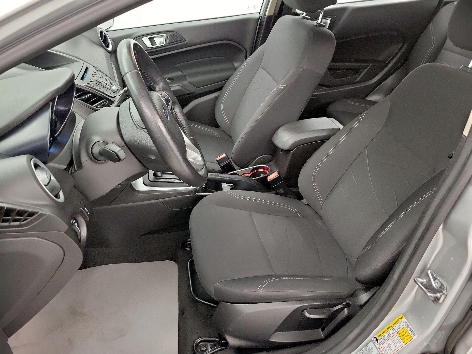 Thumbnail: 2015 Ford Fiesta - 11