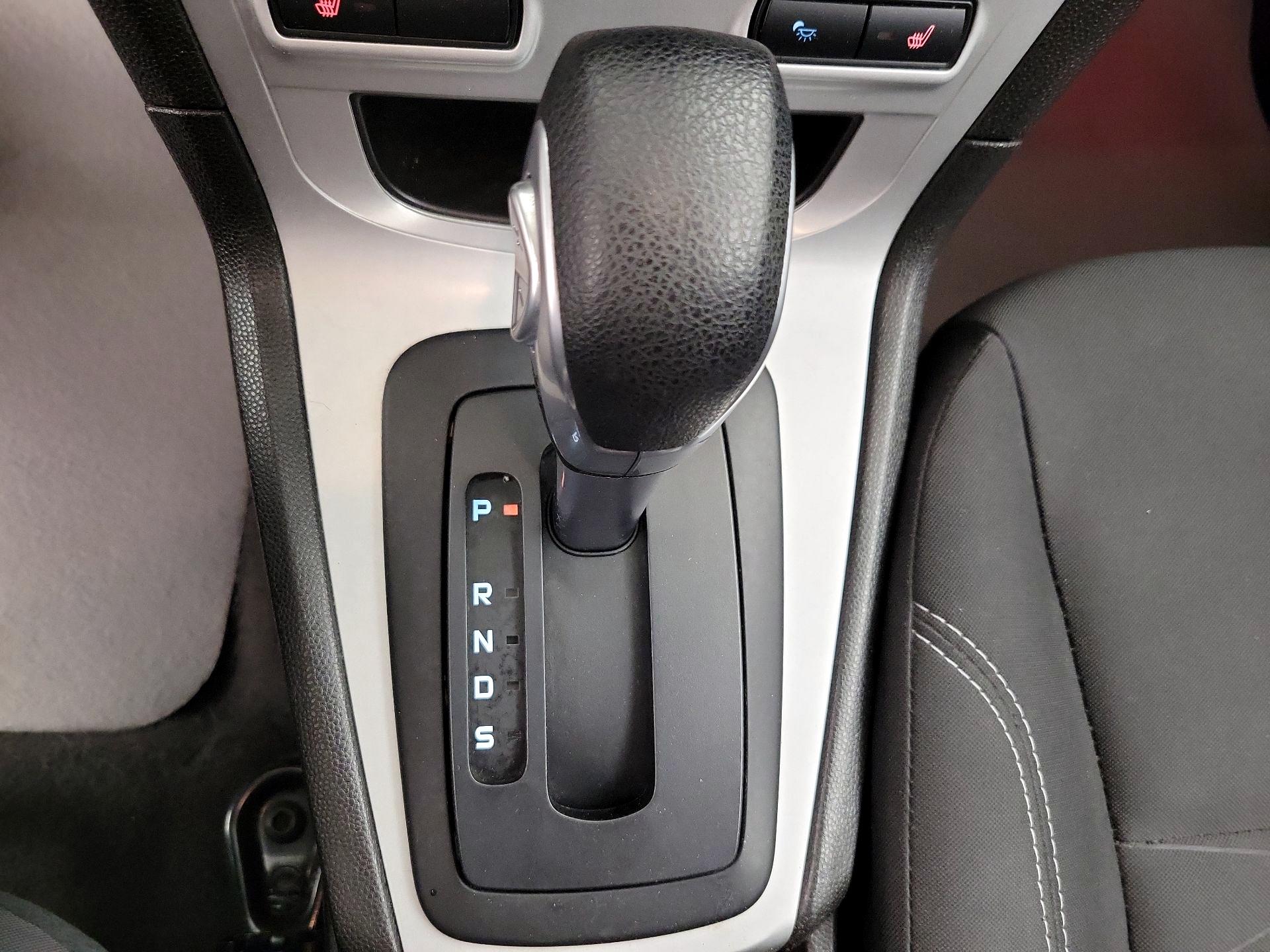 Thumbnail: 2015 Ford Fiesta - 16