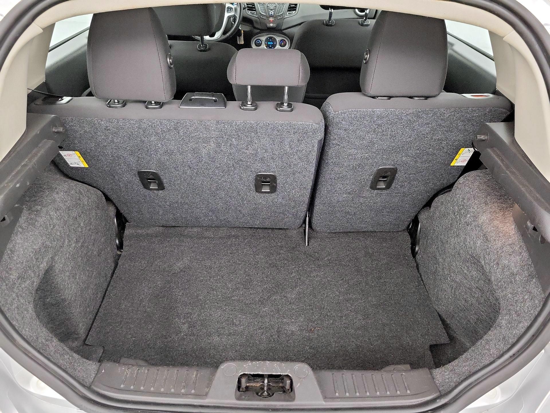 Thumbnail: 2015 Ford Fiesta - 19