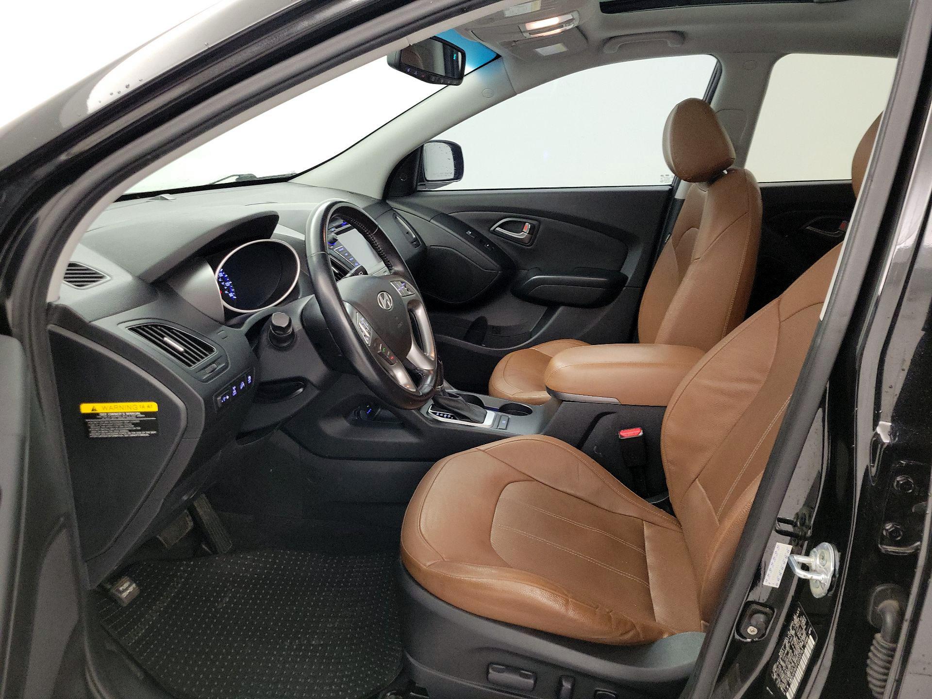 Thumbnail: 2015 Hyundai Tucson - 11