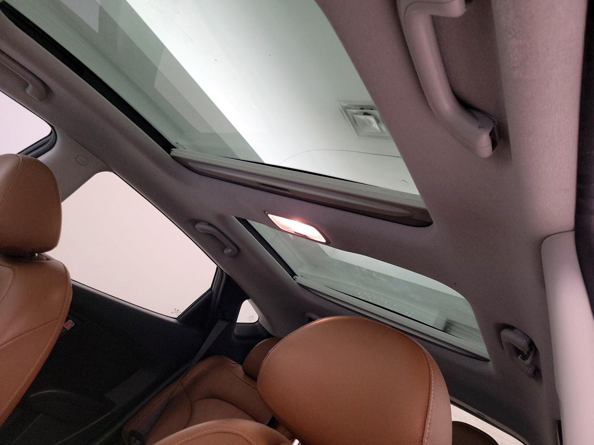 Thumbnail: 2015 Hyundai Tucson - 20