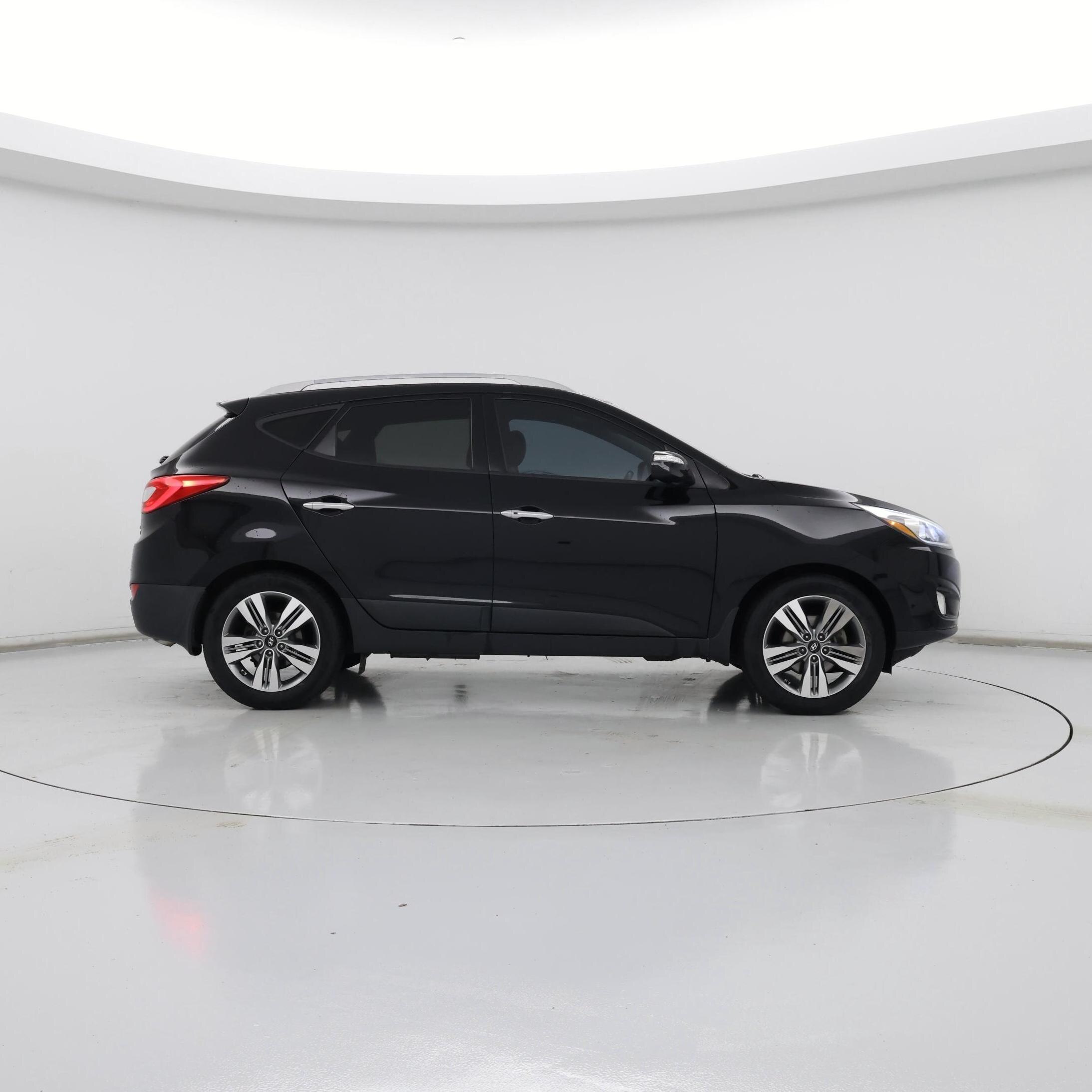 Thumbnail: 2015 Hyundai Tucson - 7