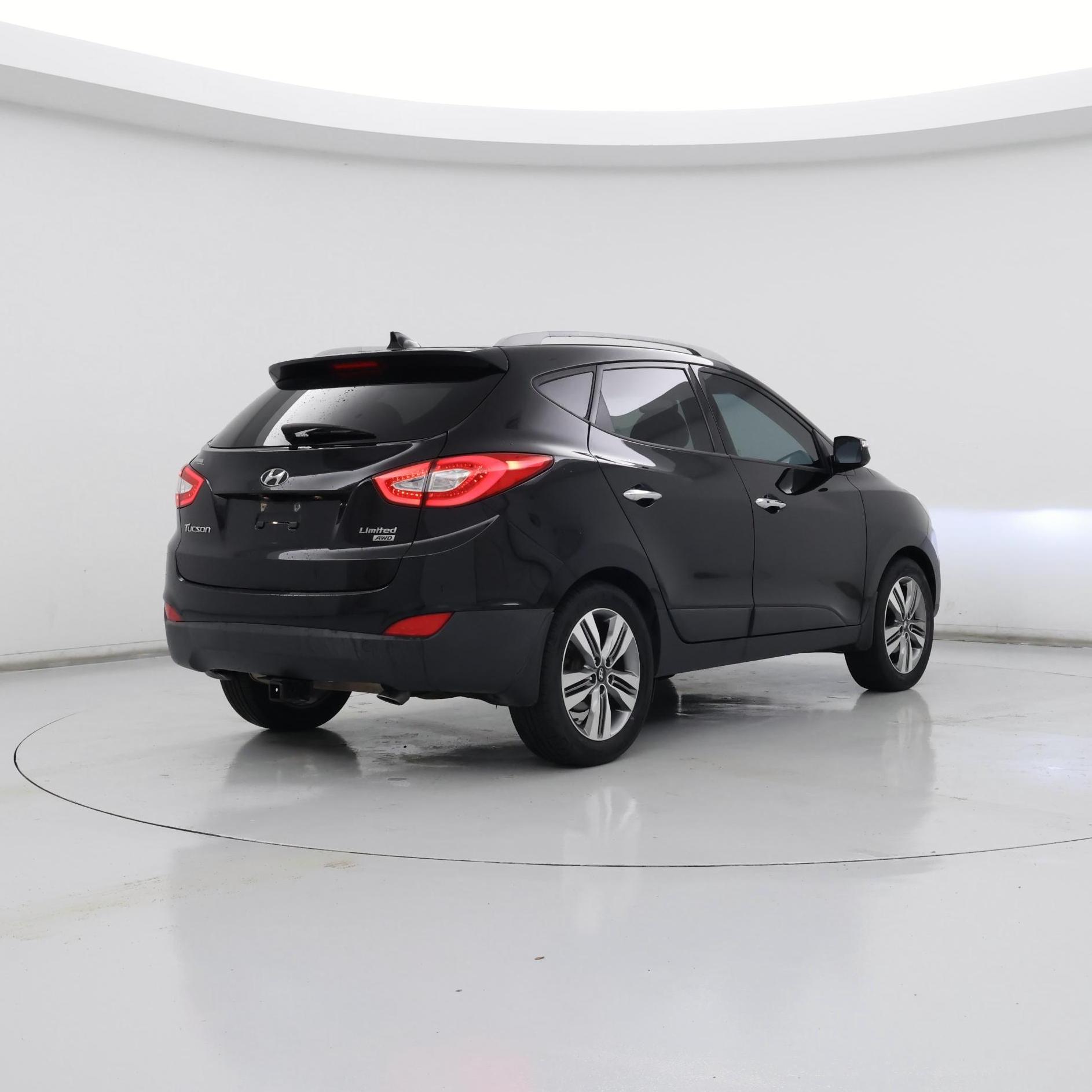 Thumbnail: 2015 Hyundai Tucson - 8