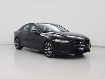 2022 Volvo S60 B5 Momentum