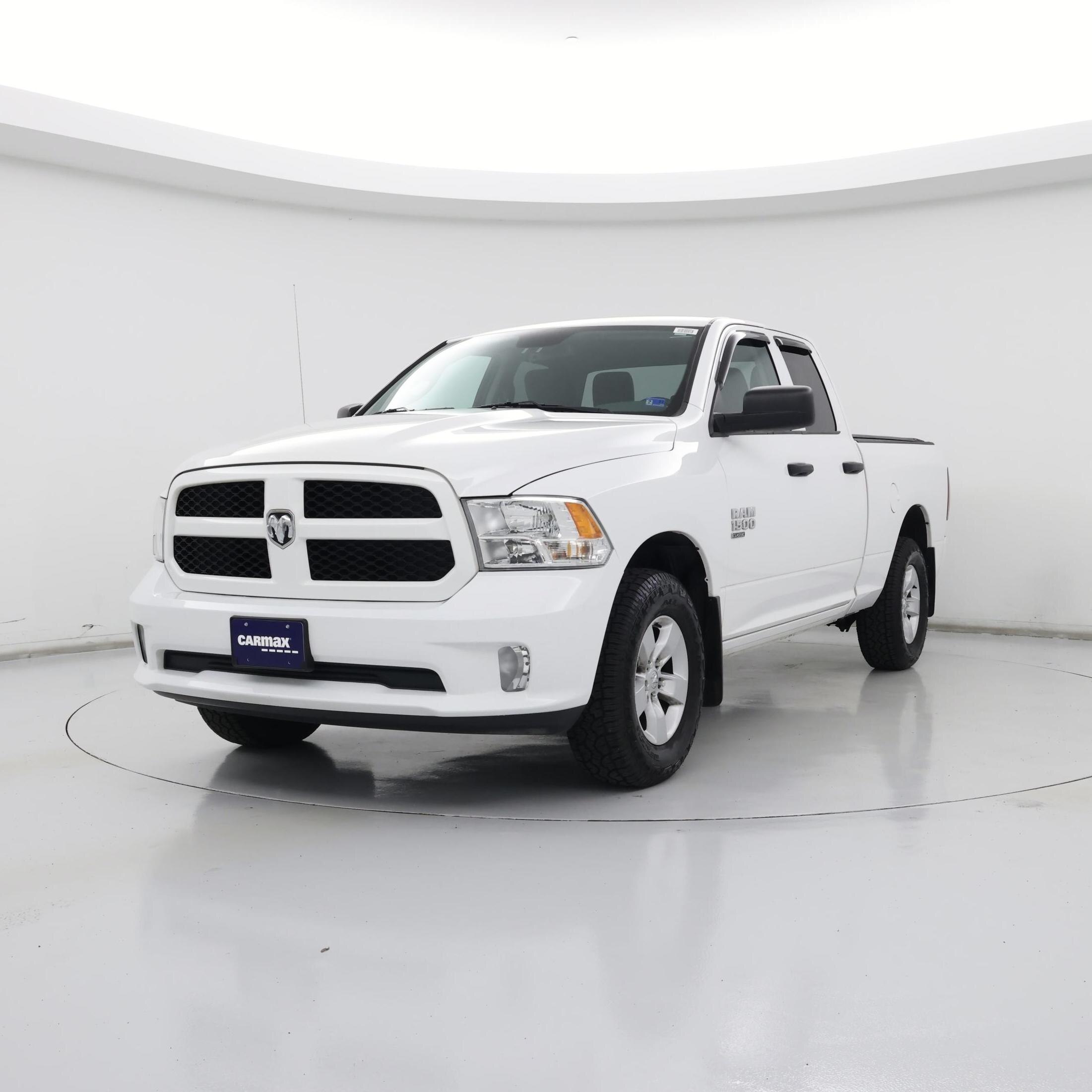 Thumbnail: 2019 RAM 1500 Classic - 4