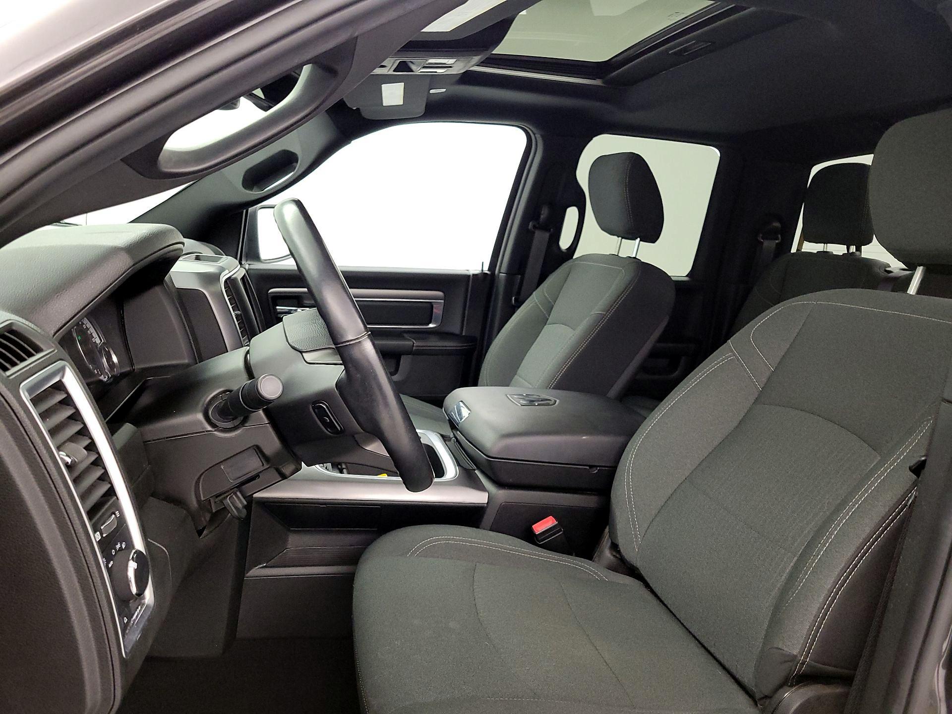 Thumbnail: 2022 RAM 1500 Classic - 11