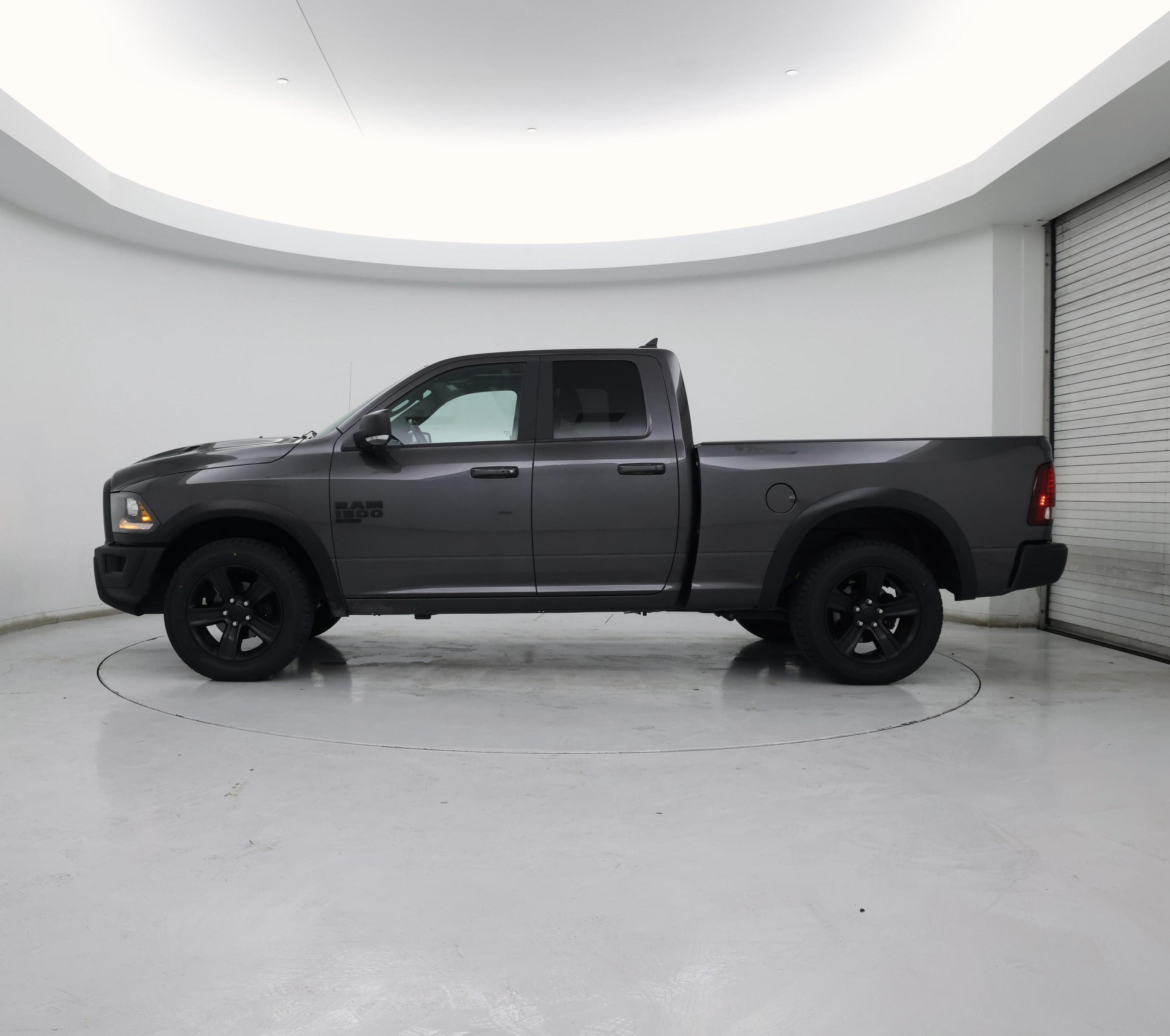 Thumbnail: 2022 RAM 1500 Classic - 3