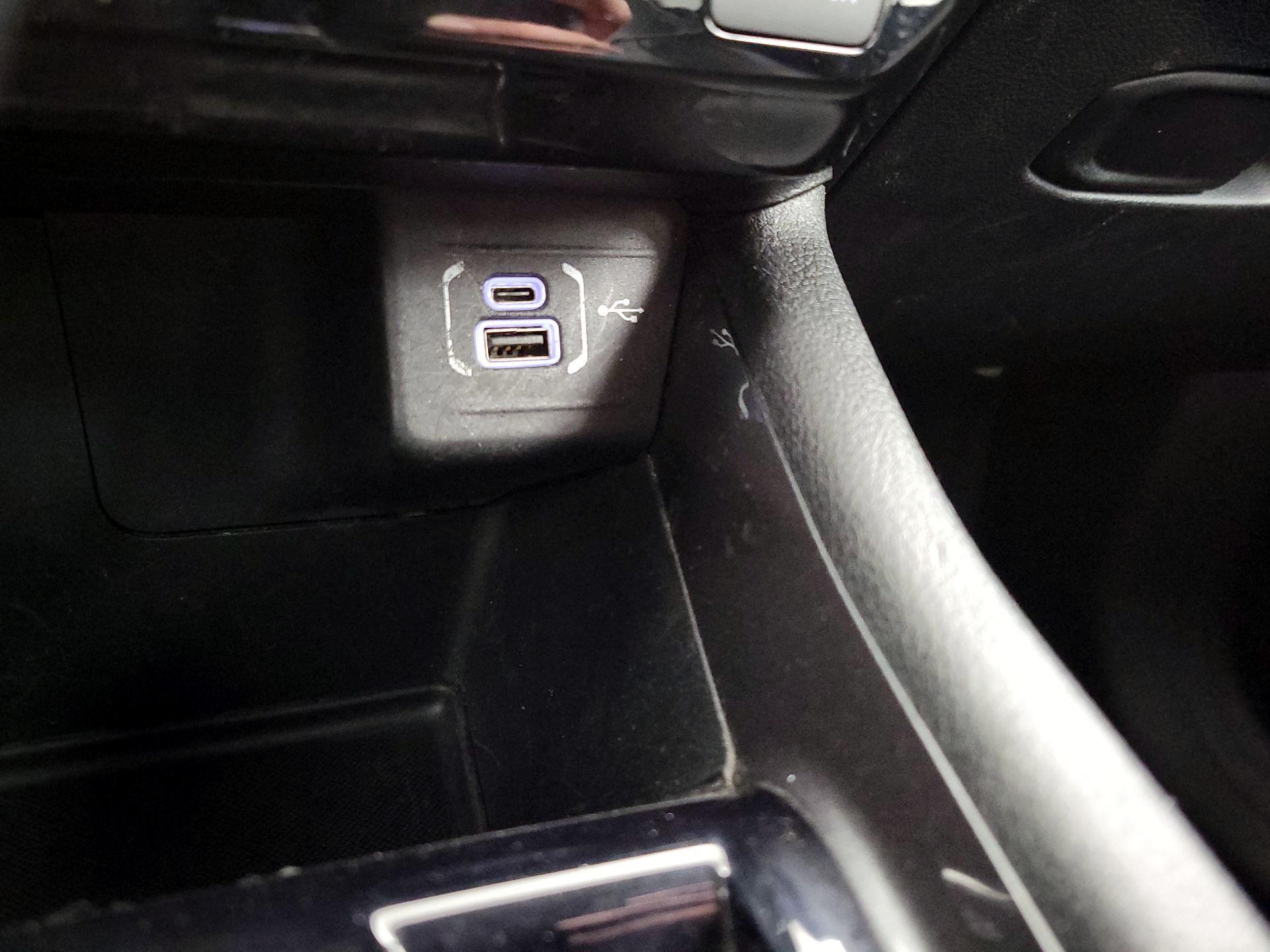 Thumbnail: 2022 Jeep Compass - 18