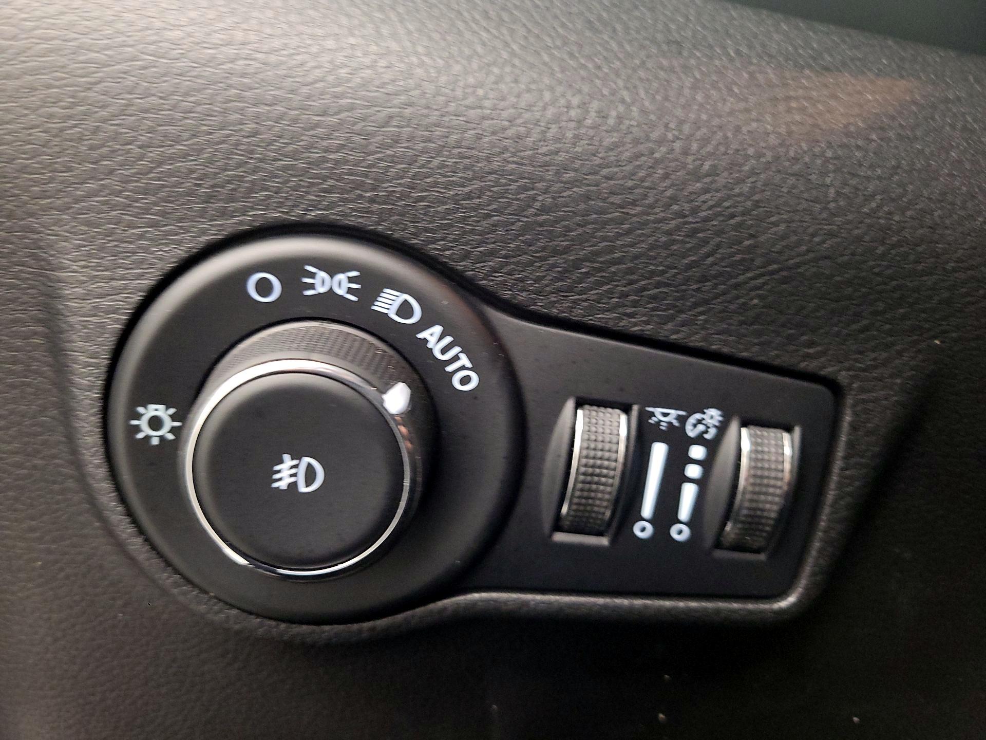 Thumbnail: 2022 Jeep Compass - 13