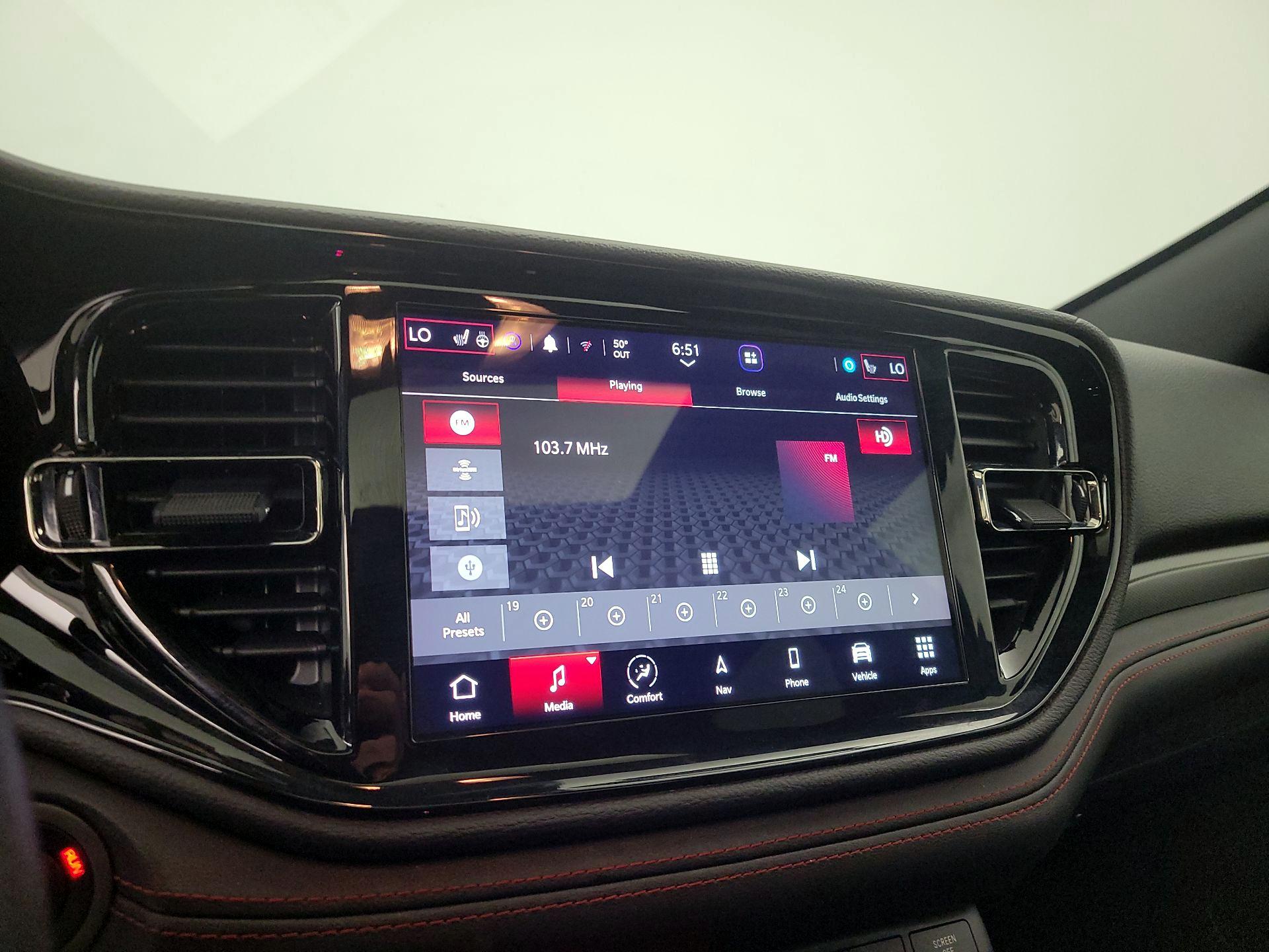 Thumbnail: 2023 Dodge Durango - 16